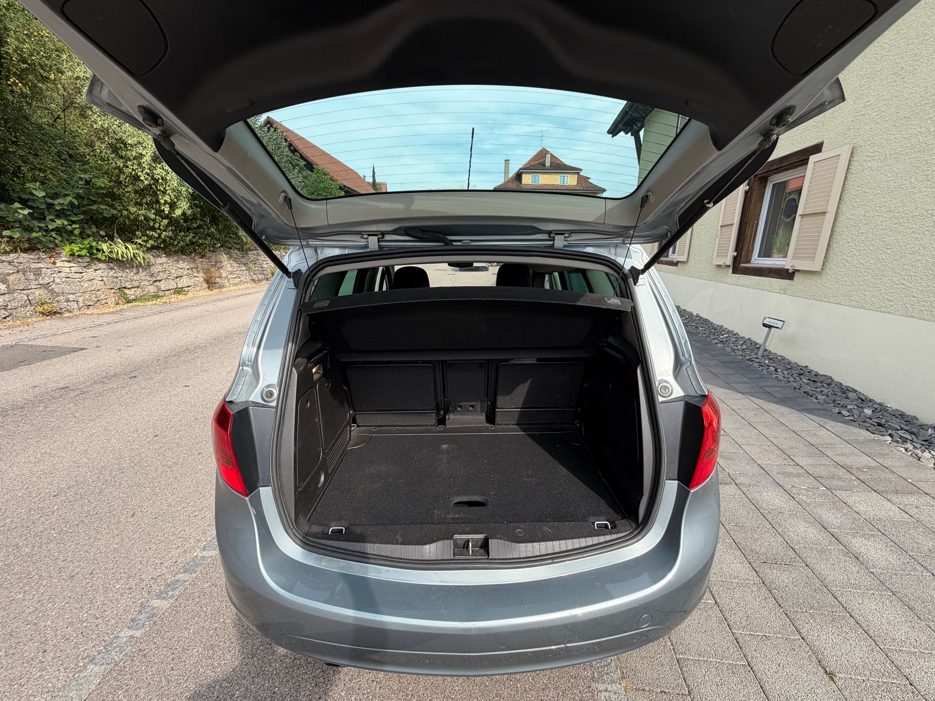 OPEL Meriva 1.4 Turbo Cosmo-image-10