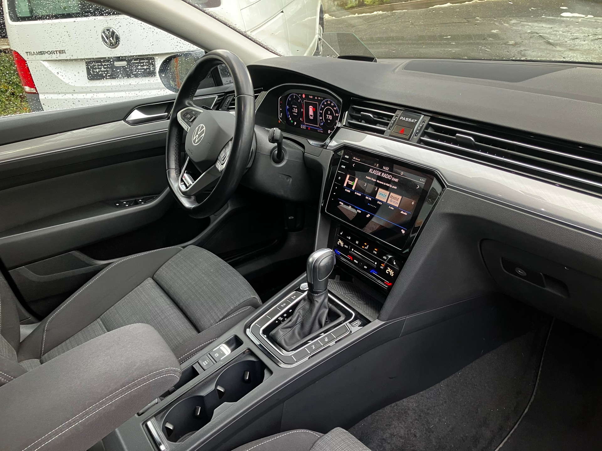 VW Passat 2.0 TDI BMT Business DSG-image-8