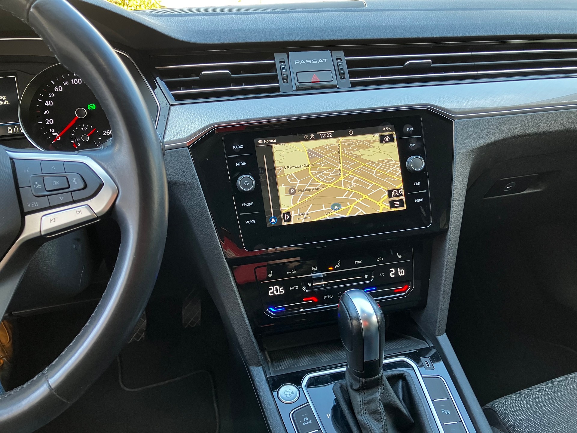 VW Passat 2.0 TDI BMT Business DSG-image-13