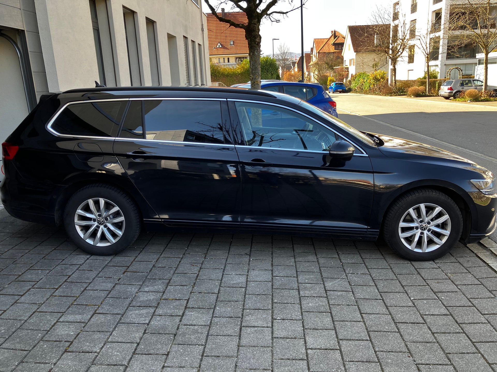 VW Passat 2.0 TDI BMT Business DSG-image-2