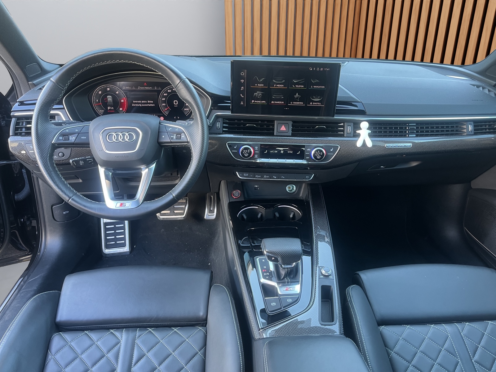 AUDI S4 Avant 3.0 V6 TDI quattro T-Tronic-image-15