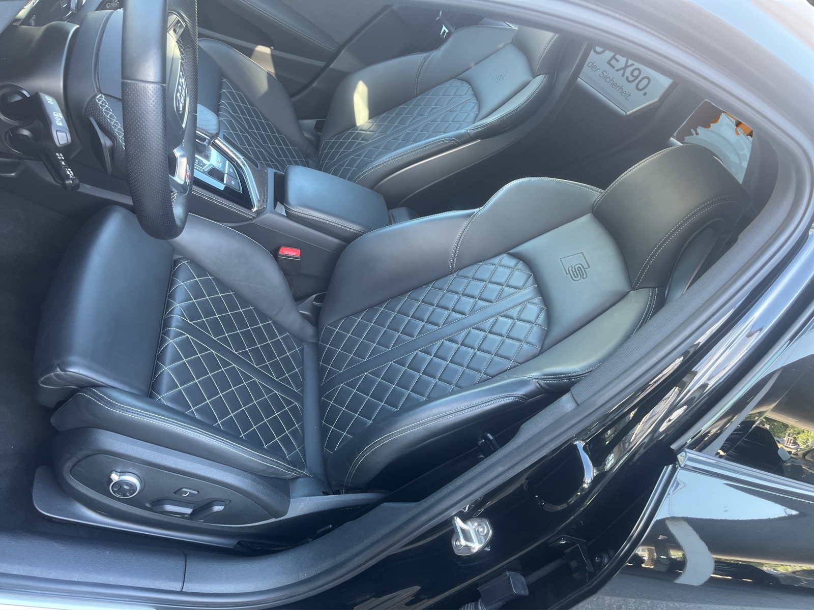 AUDI S4 Avant 3.0 V6 TDI quattro T-Tronic-image-11