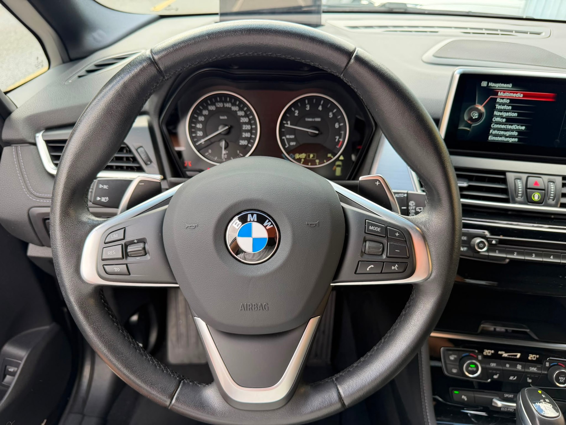 BMW 225i Active Tourer Sport Line Steptronic-image-8