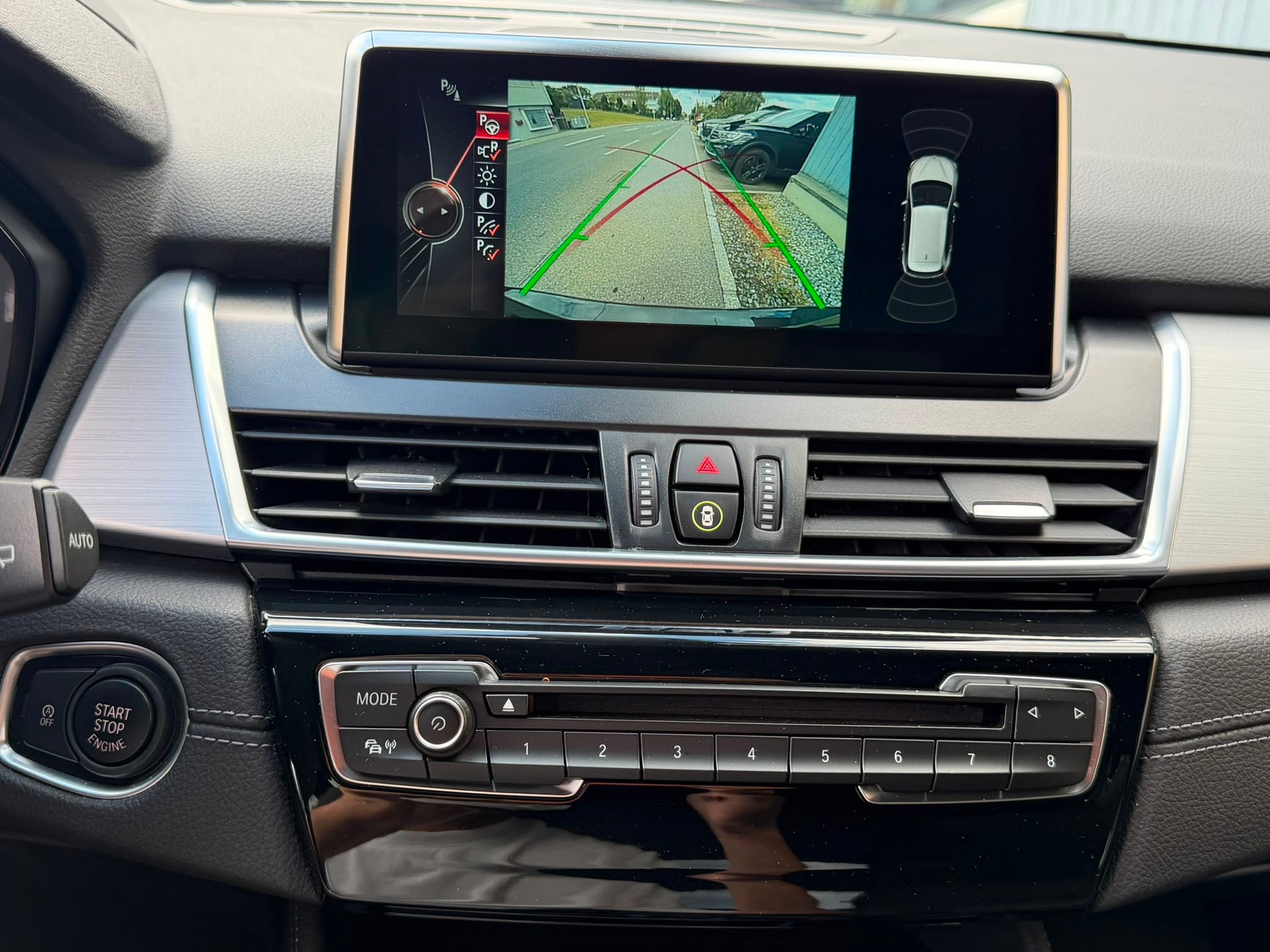 BMW 225i Active Tourer Sport Line Steptronic-image-13