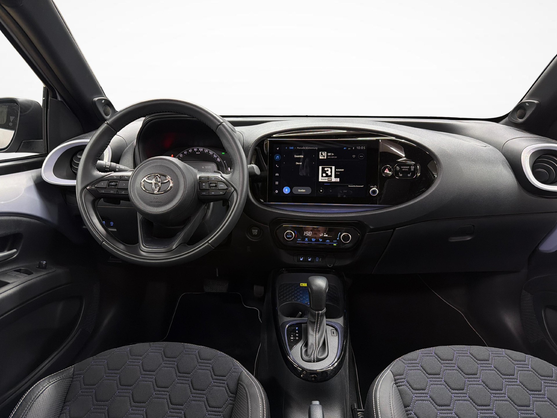 TOYOTA Aygo X 1.0 VVT-i JBL Edition-image-8