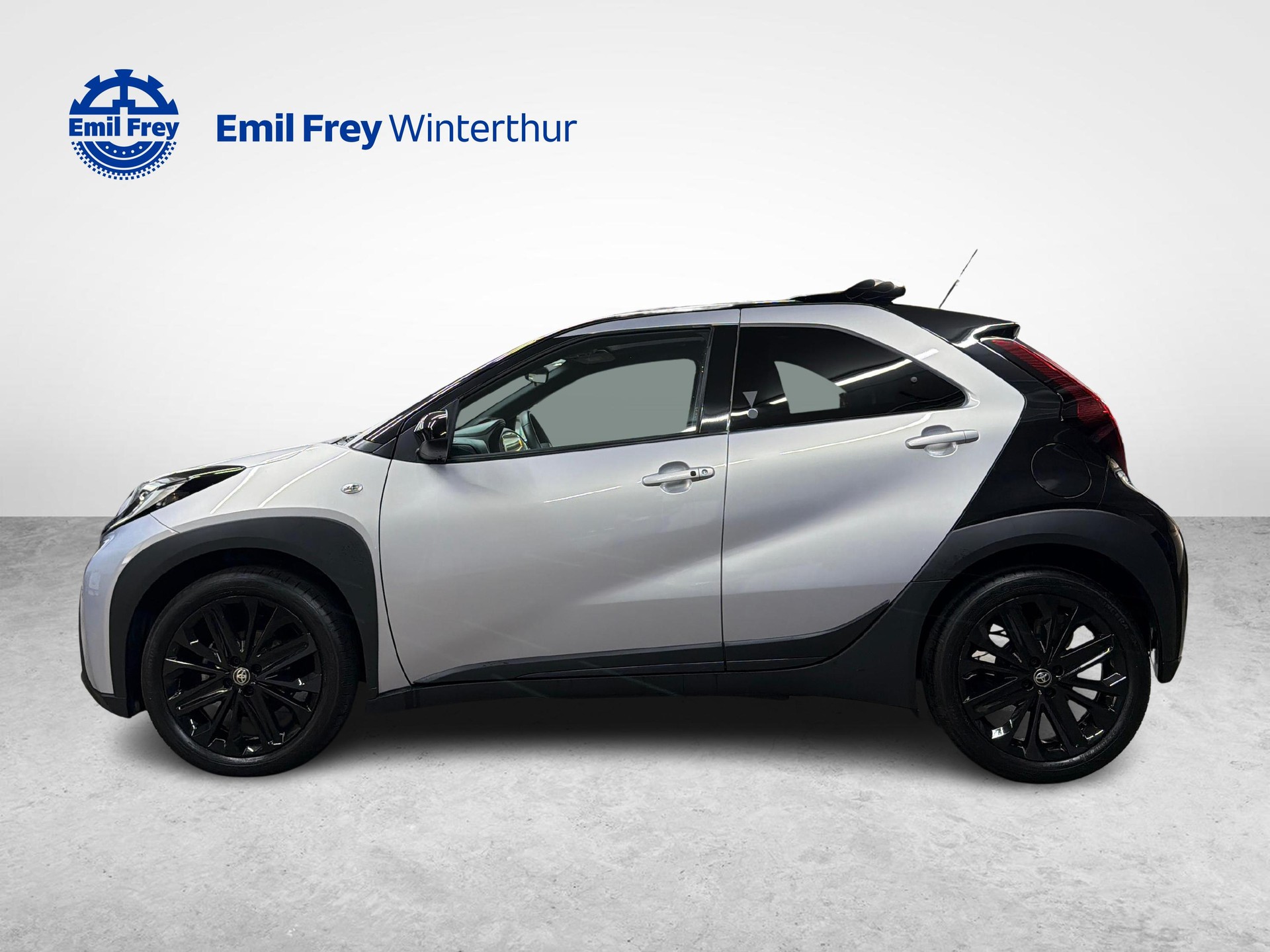 TOYOTA Aygo X 1.0 VVT-i JBL Edition-image-1