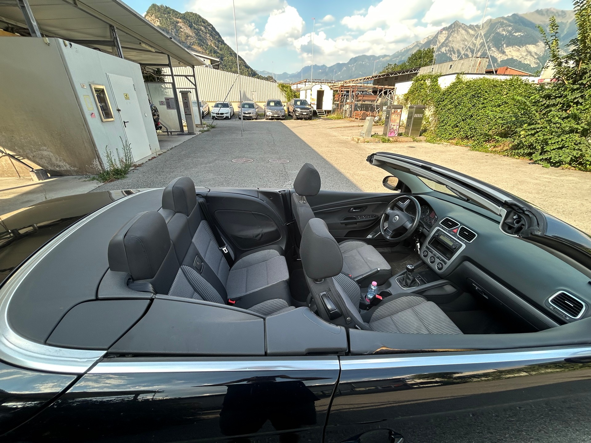 VW Eos 2.0 TDI-image-12