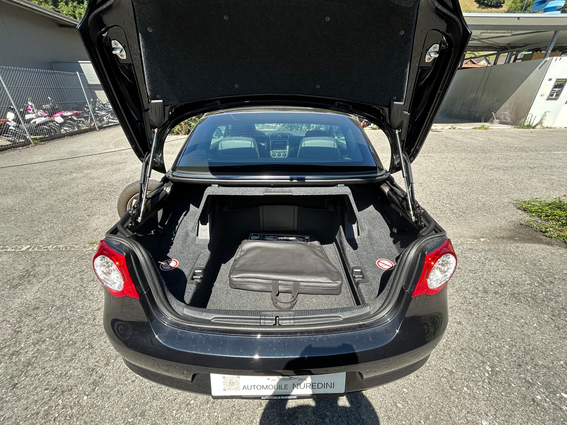 VW Eos 2.0 TDI-image-15