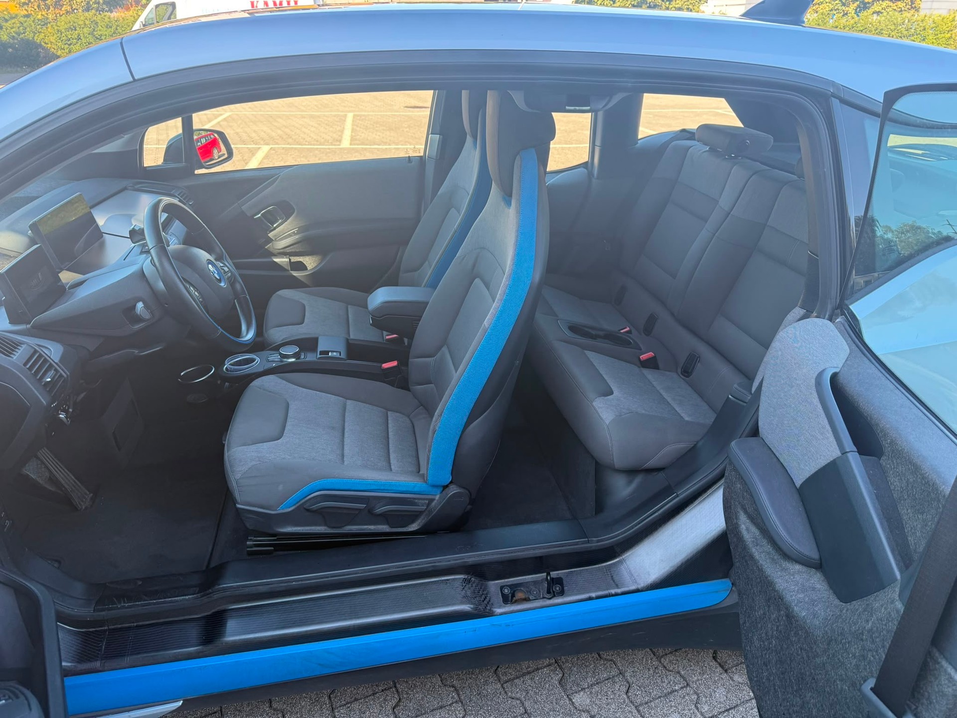 BMW i3 (94Ah)-image-11