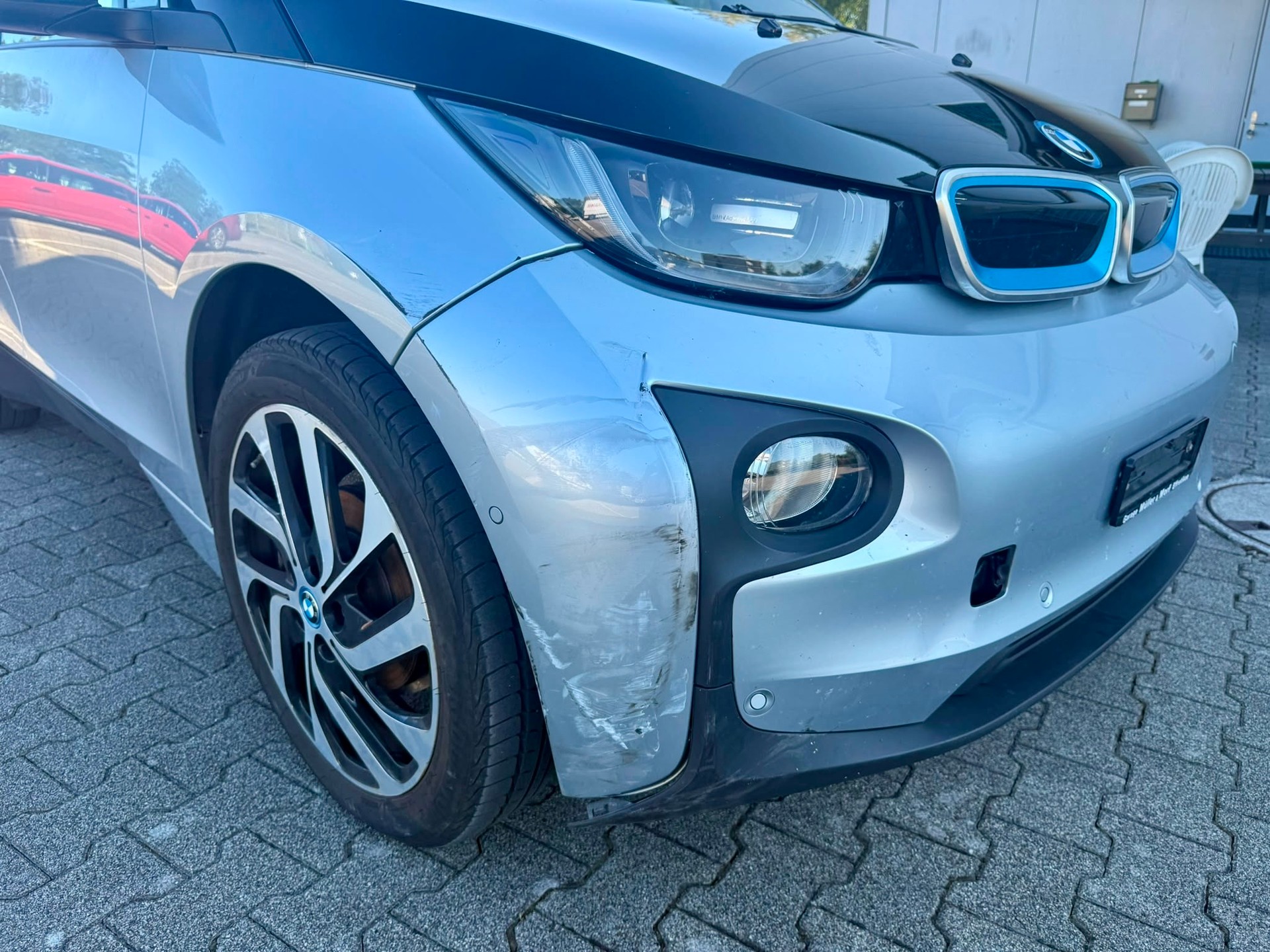 BMW i3 (94Ah)-image-2