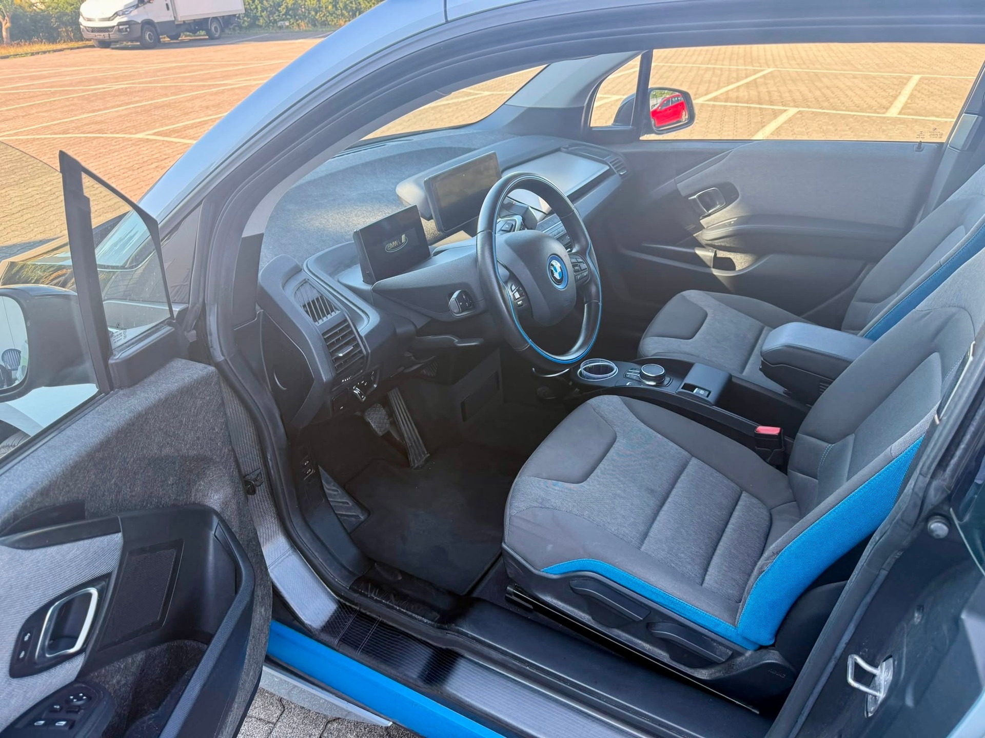 BMW i3 (94Ah)-image-9