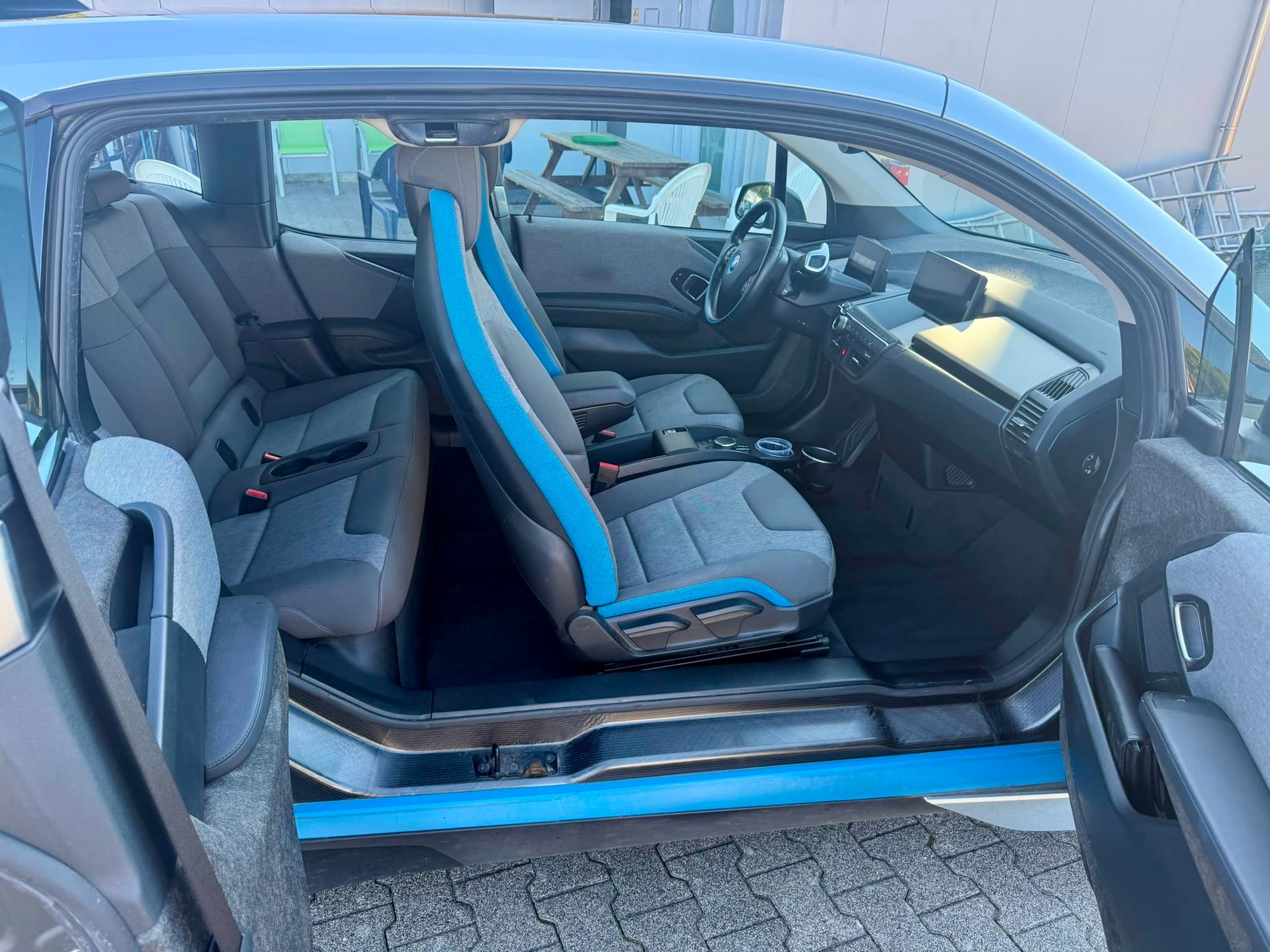 BMW i3 (94Ah)-image-10