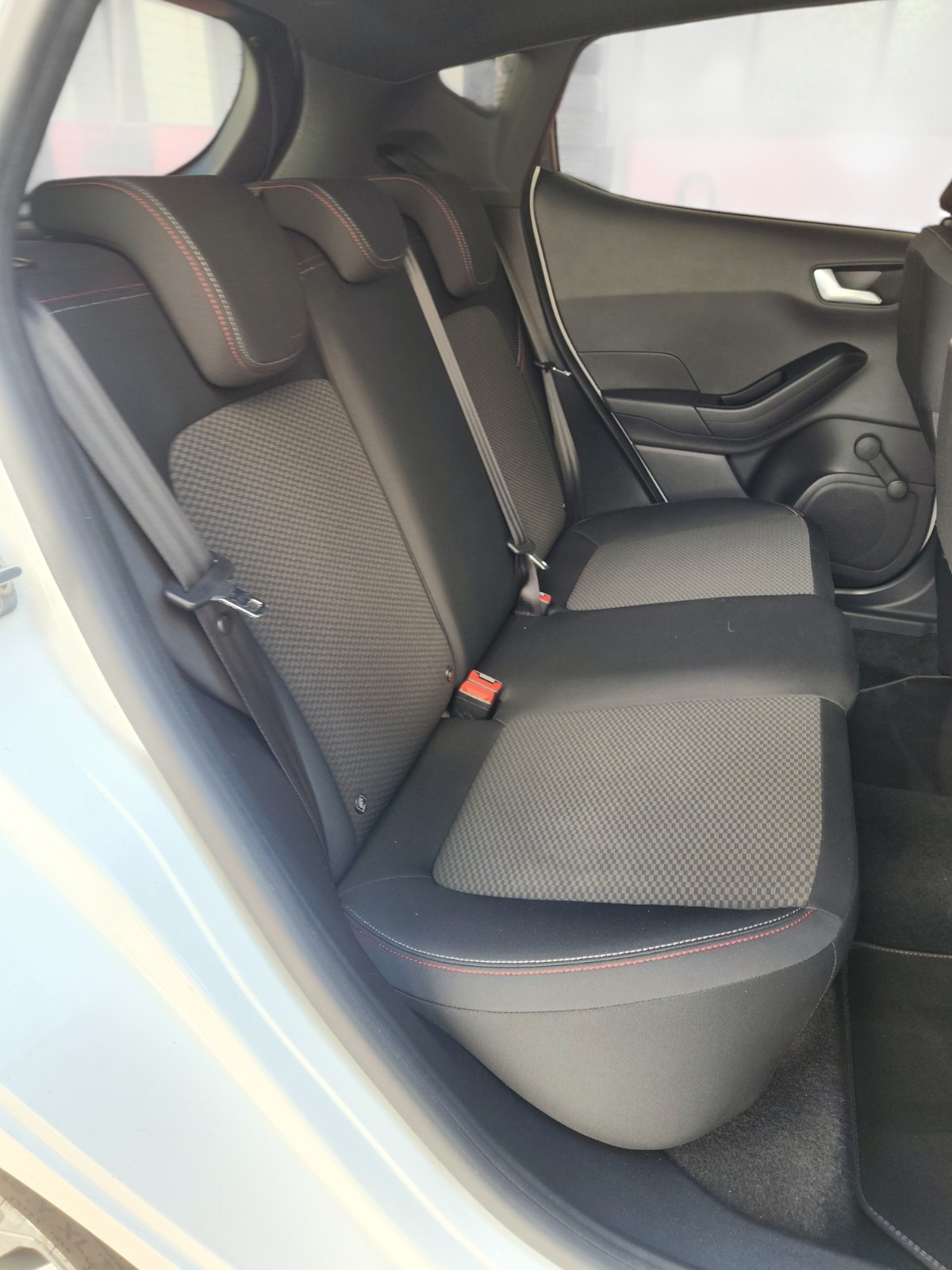 FORD Fiesta 1.0 SCTi ST Line Automat-image-13