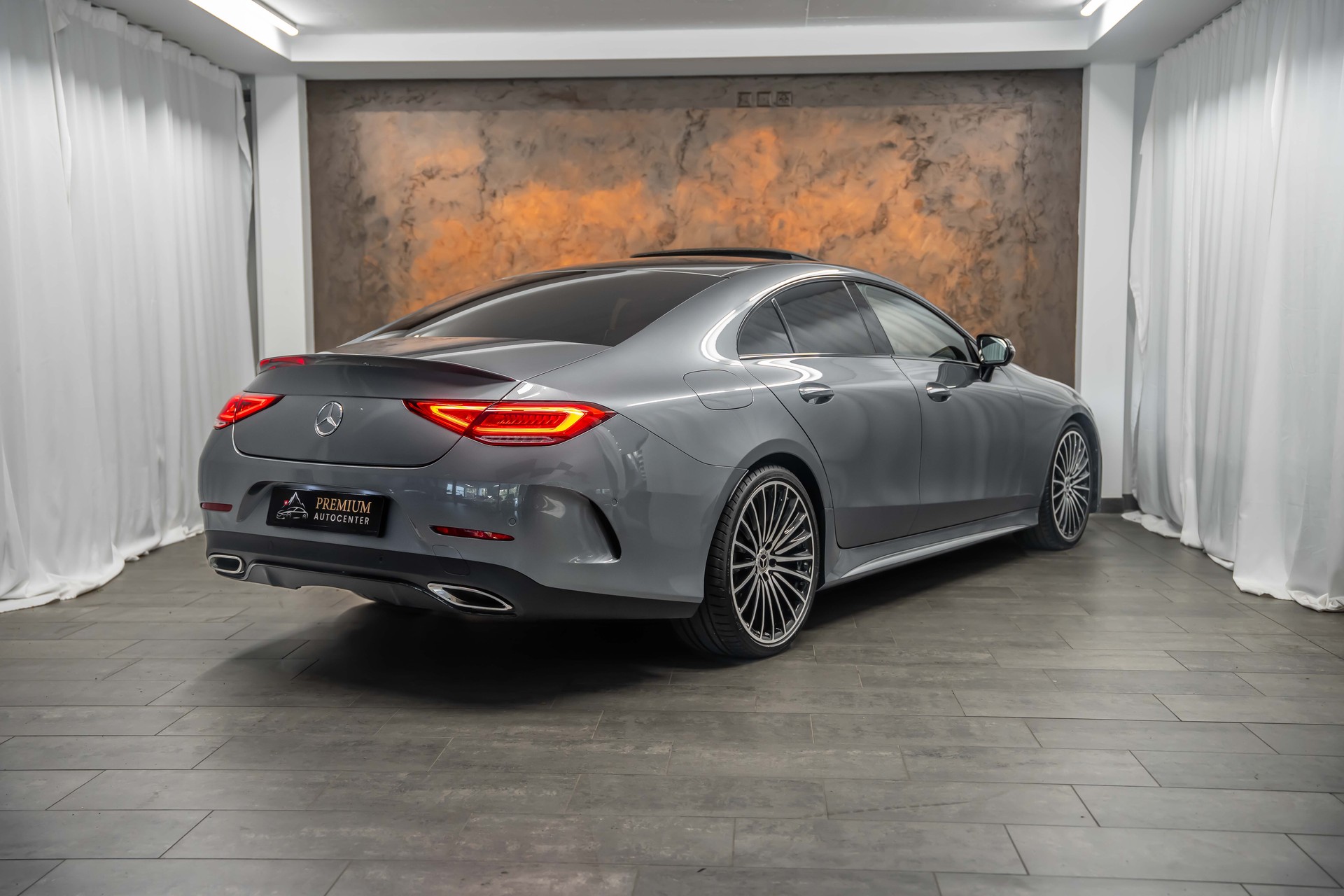 MERCEDES-BENZ CLS 450 4Matic AMG Line 9G-Tronic *Facelift*Panorama*Head-Up*Sitzkühlung*360°*-image-9