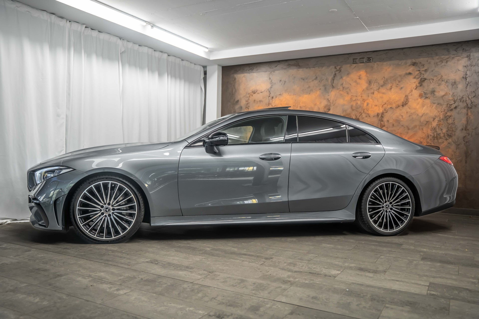 MERCEDES-BENZ CLS 450 4Matic AMG Line 9G-Tronic *Facelift*Panorama*Head-Up*Sitzkühlung*360°*-showroom-element-3