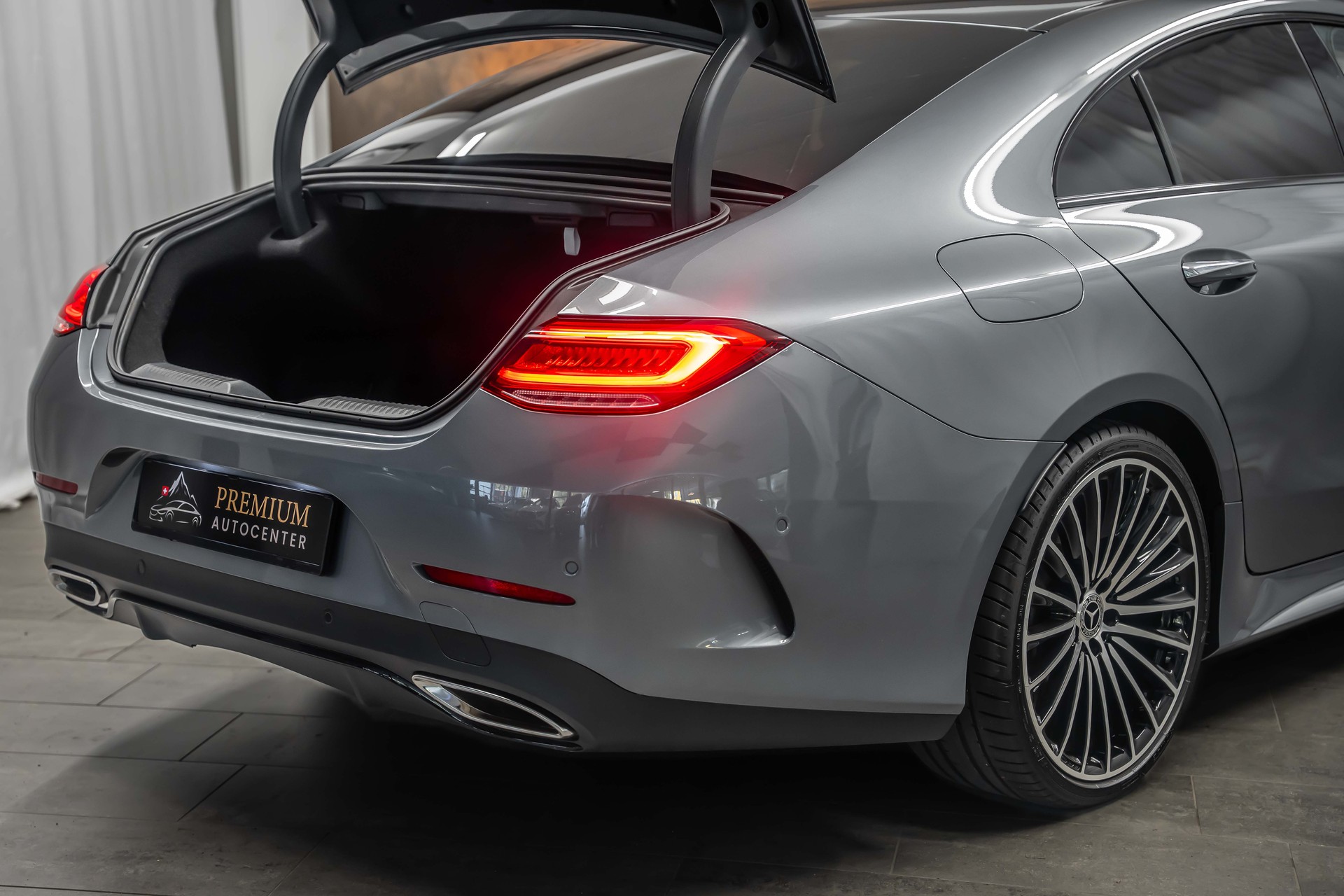 MERCEDES-BENZ CLS 450 4Matic AMG Line 9G-Tronic *Facelift*Panorama*Head-Up*Sitzkühlung*360°*-image-11
