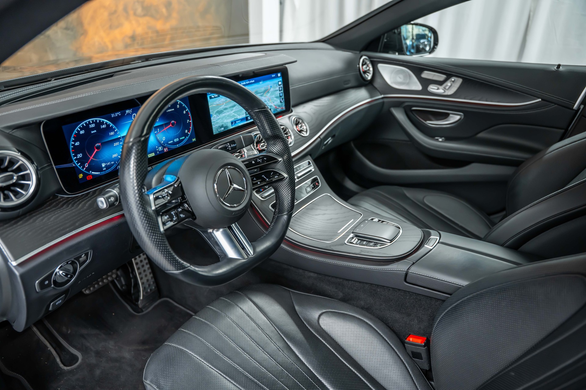 MERCEDES-BENZ CLS 450 4Matic AMG Line 9G-Tronic *Facelift*Panorama*Head-Up*Sitzkühlung*360°*-image-14