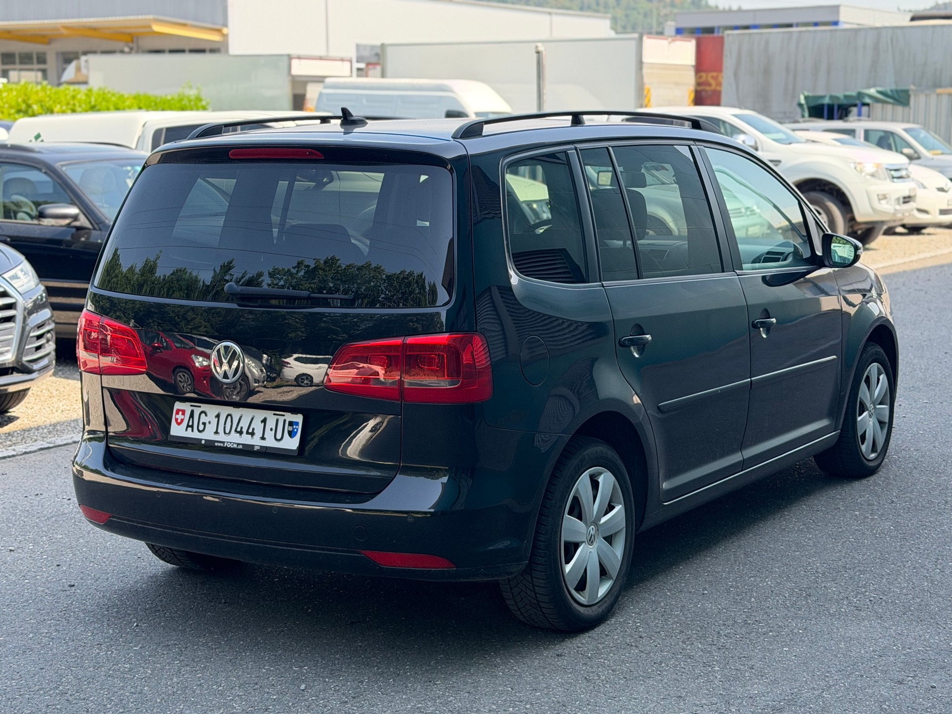 VW Touran 2.0 TDI Comfortline-image-5
