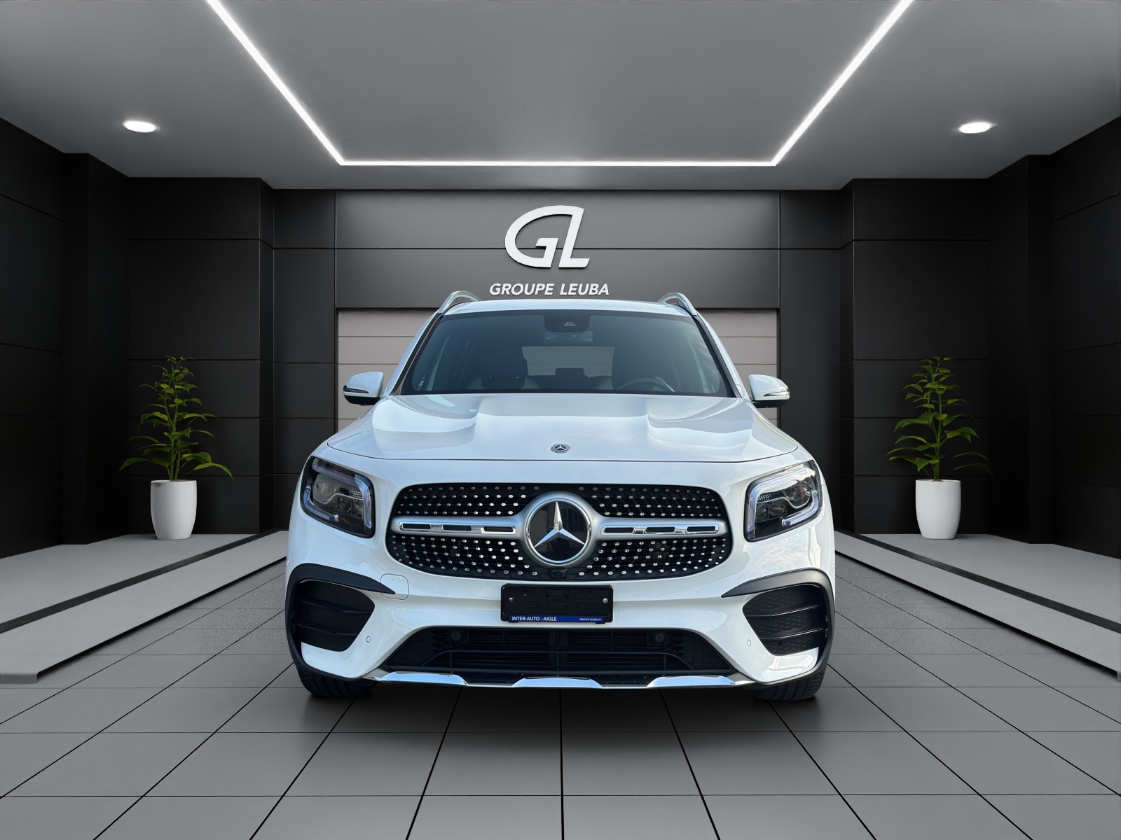 MERCEDES-BENZ GLB 250 4Matic AMG Line 8G-Tronic-image-1