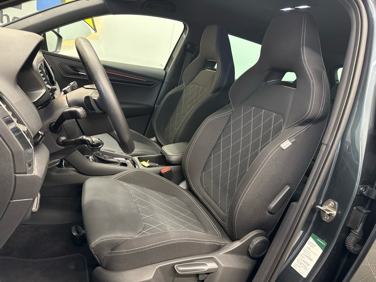 SKODA Karoq 1.5 TSI ACT SportLine DSG-image-3