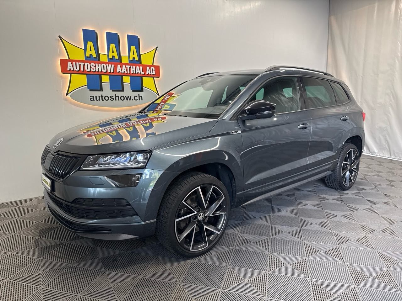 SKODA Karoq 1.5 TSI ACT SportLine DSG-image-0