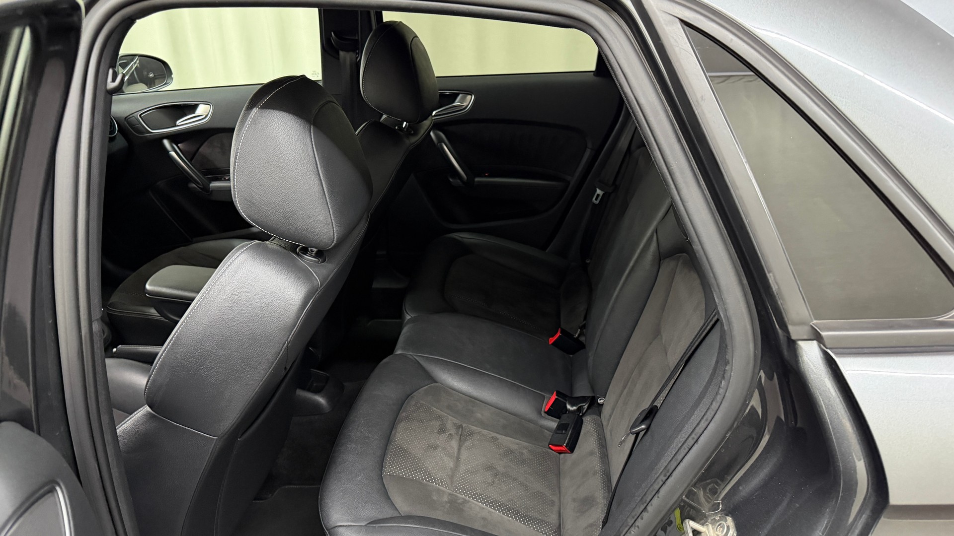 AUDI A1 Sportback 1.4 TFSI Sport S-tronic-image-11
