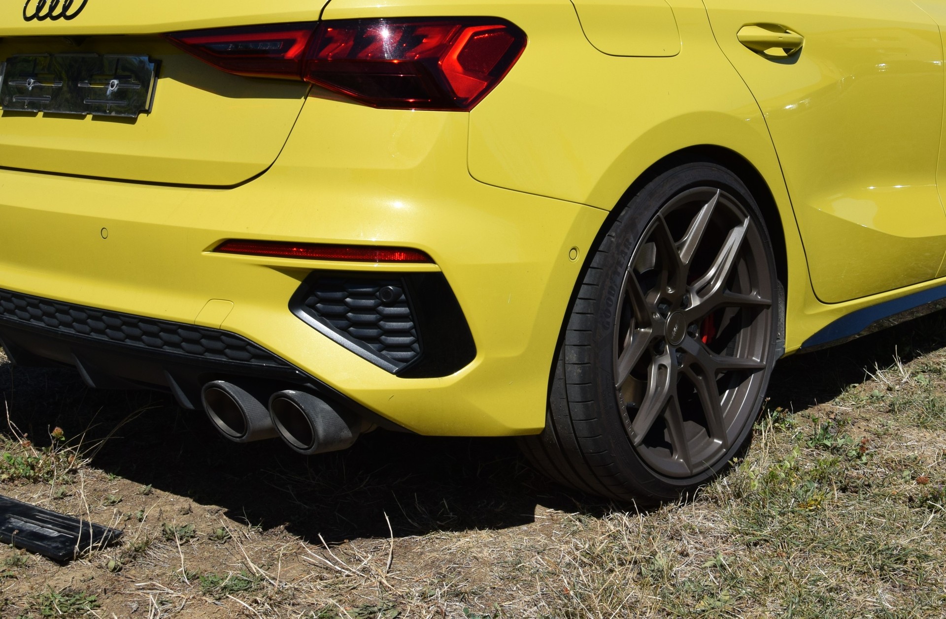 AUDI 2.0 TFSI quattro S-Tronic-image-1