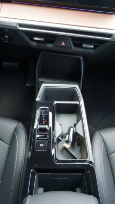 KGM-SsangYong Torres EVX Platinum-image-12
