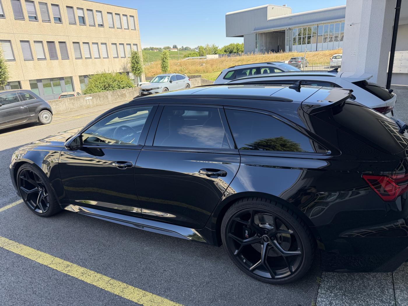AUDI RS6 Avant 4.0 TFSI V8 Performance quattro-image-0
