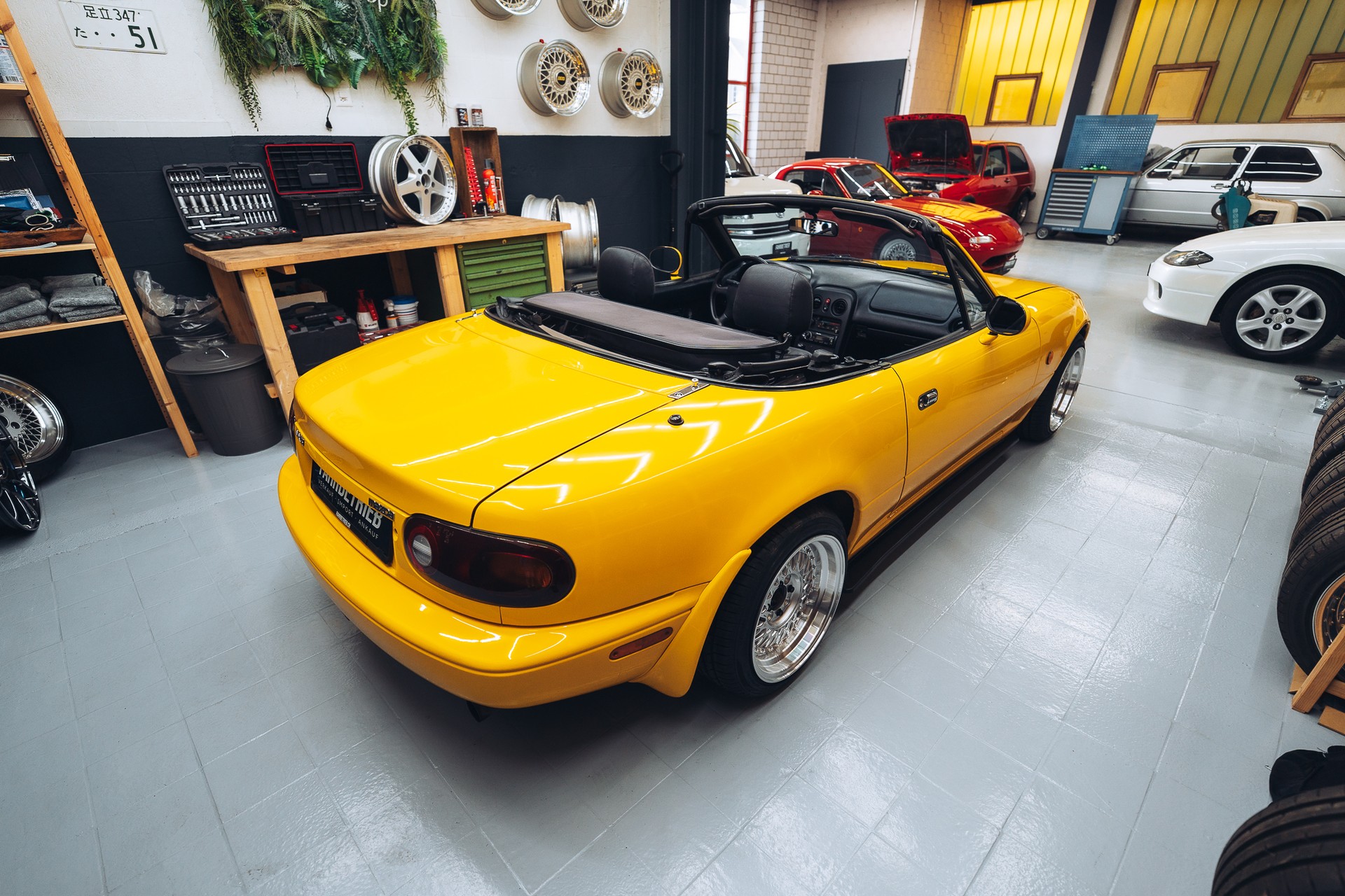 MAZDA MX-5 1.6i-16-image-7