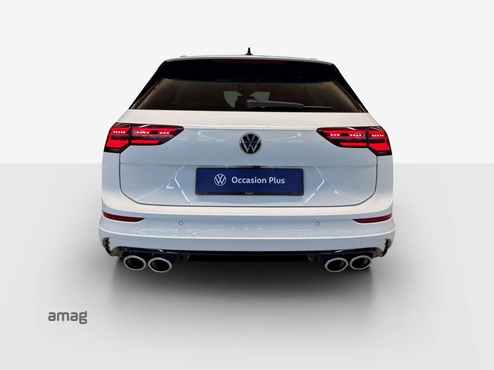 VW Golf Variant 2.0 TSI R DSG 4Motion-image-3