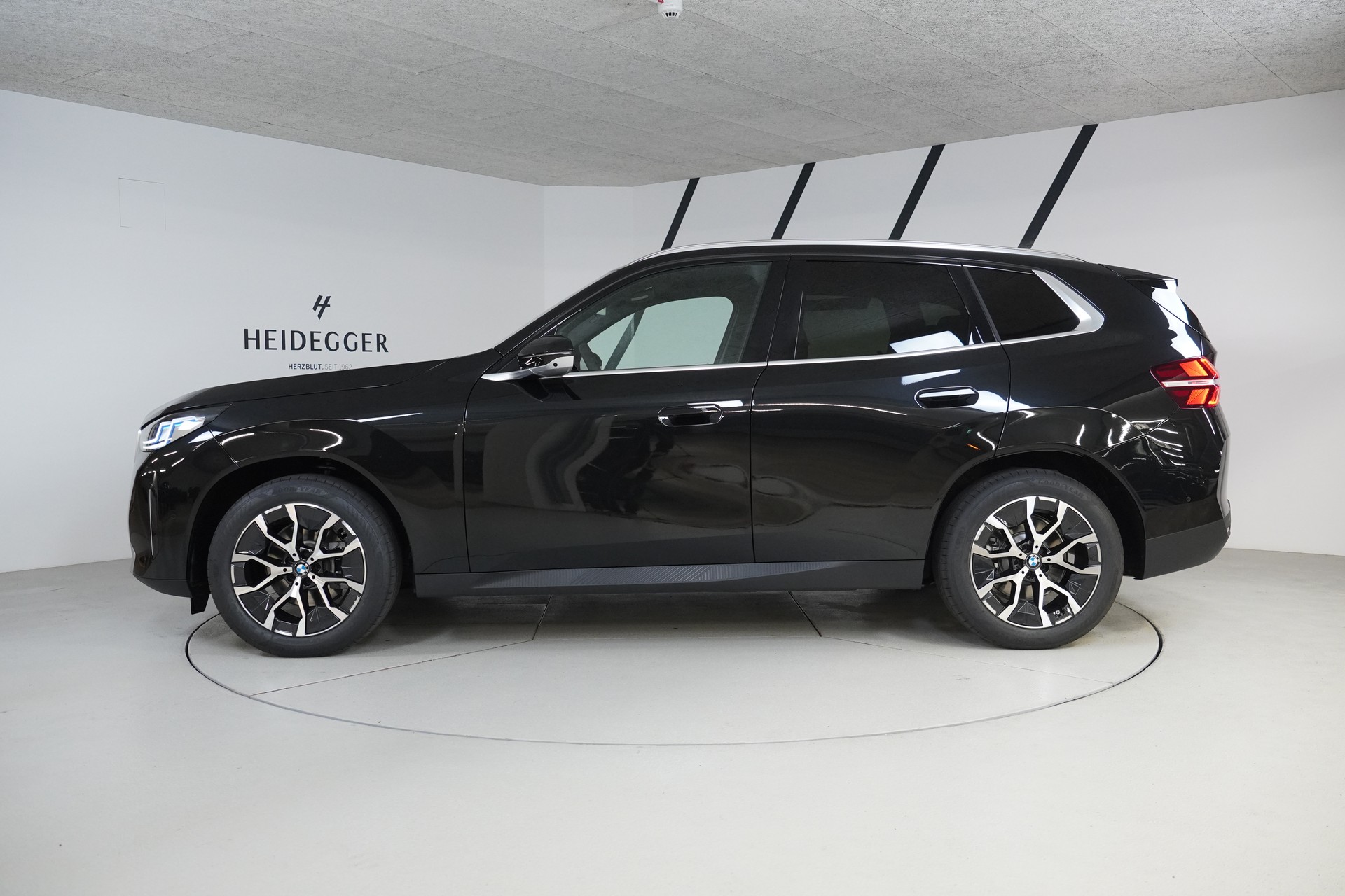 BMW X3 xDrive 48V 20d-showroom-element-3