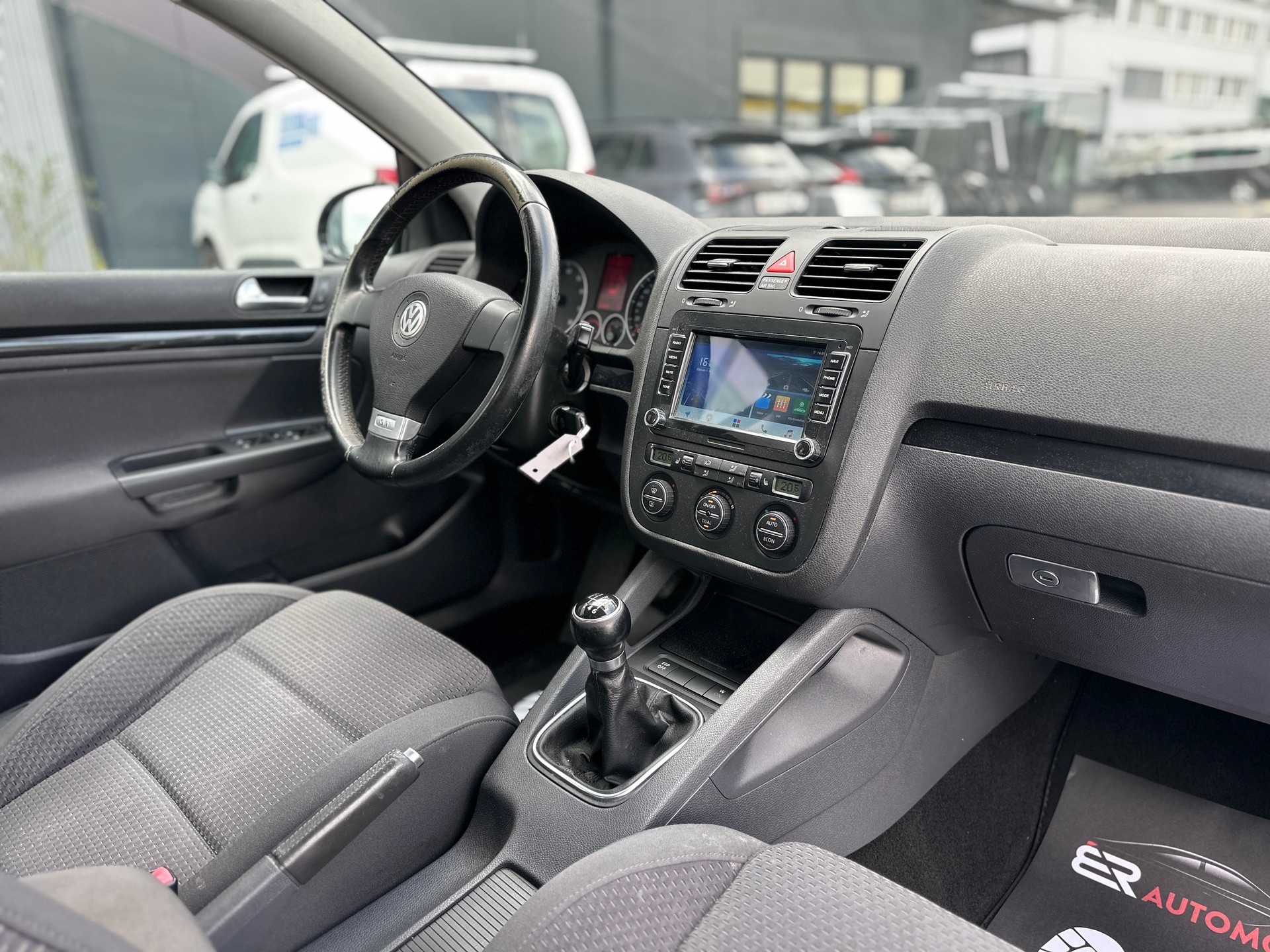 VW Golf 1.4 TSI GT-image-9