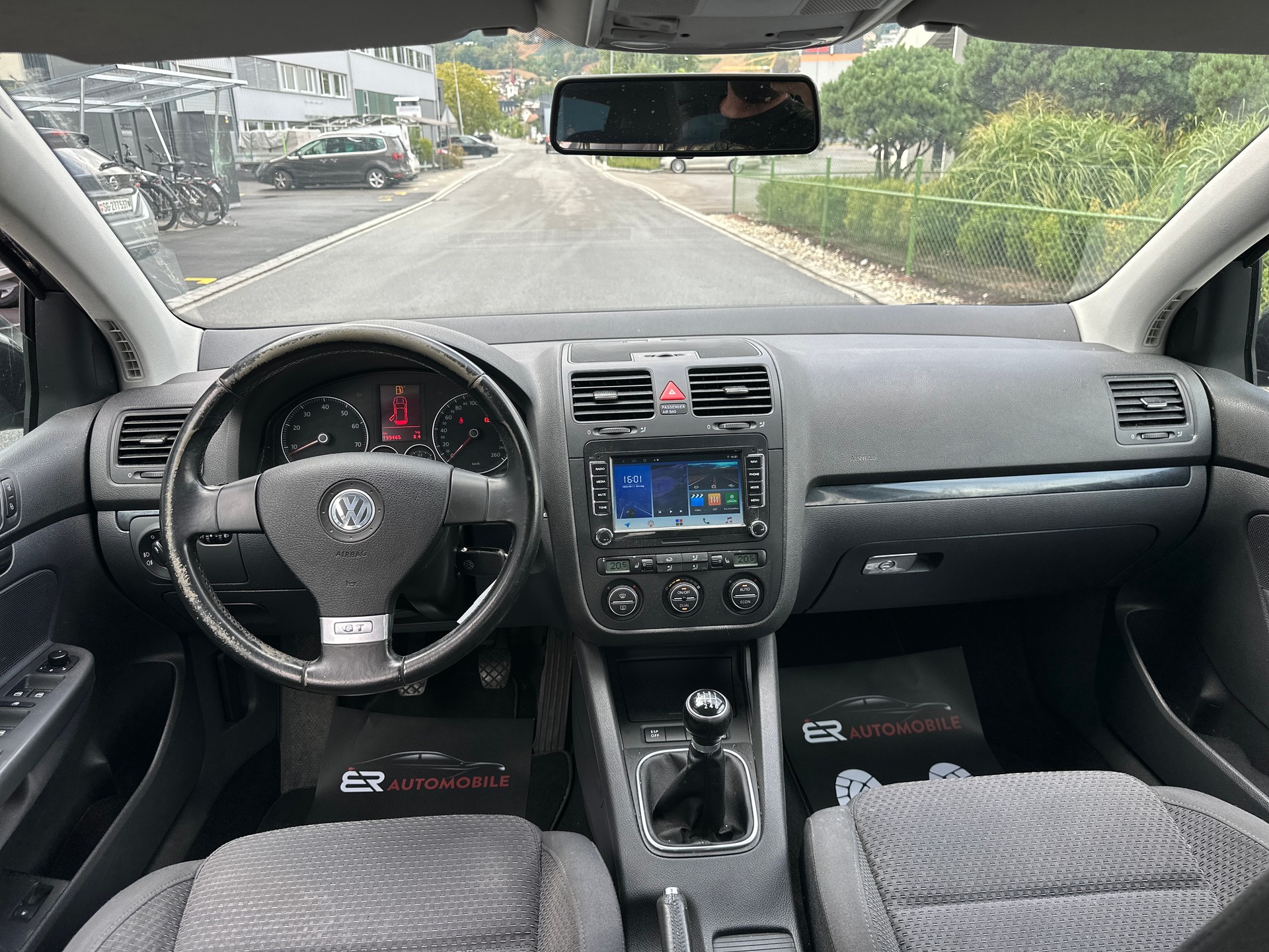 VW Golf 1.4 TSI GT-image-8