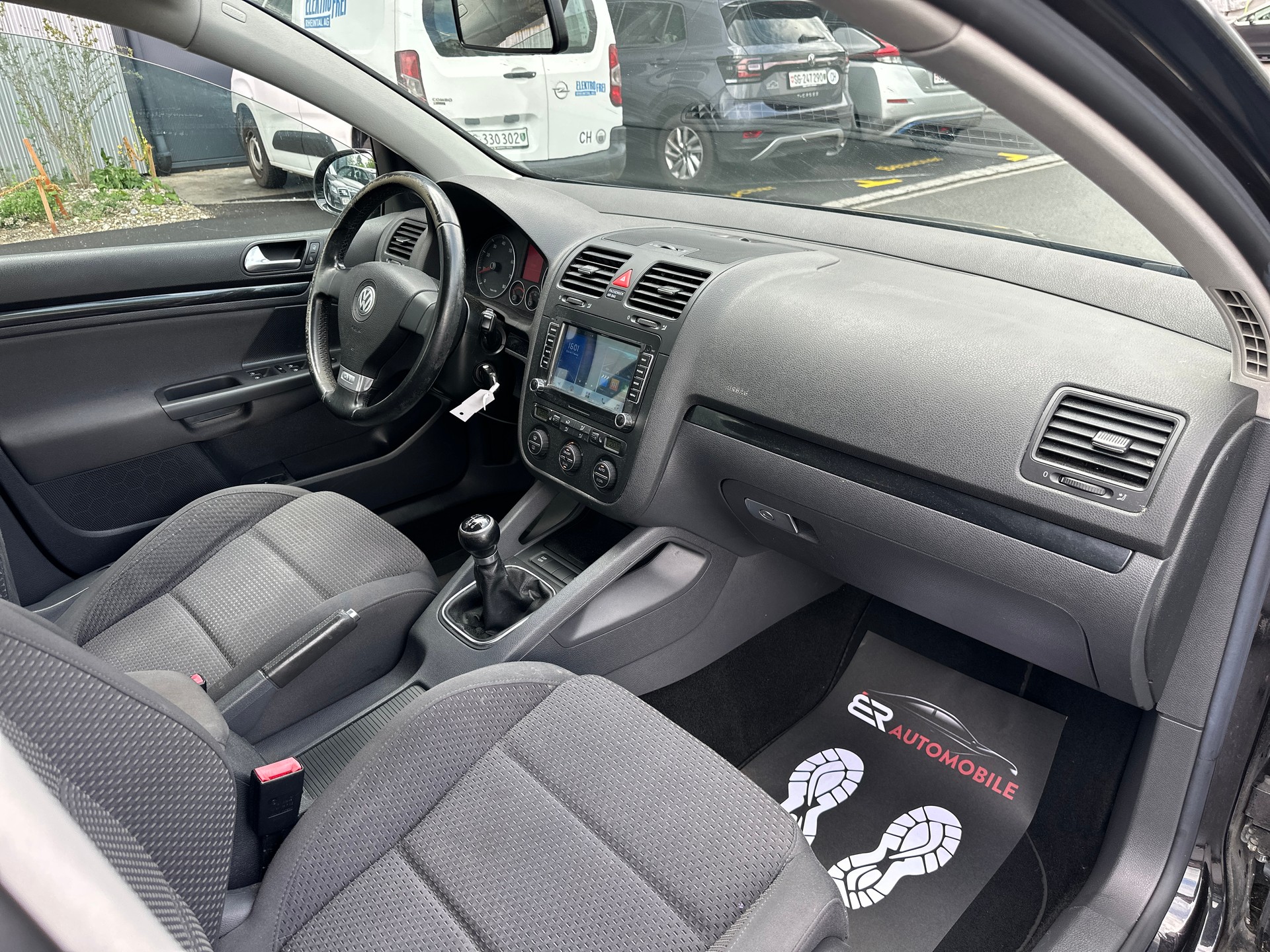 VW Golf 1.4 TSI GT-image-11