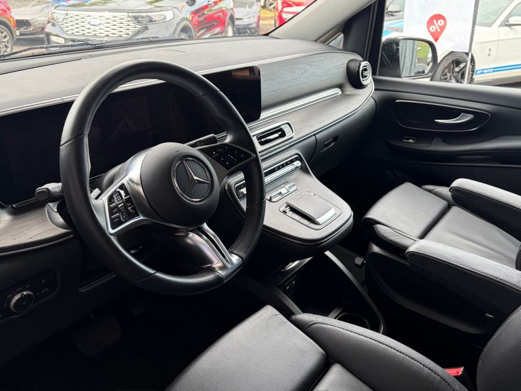 MERCEDES-BENZ V 250 d lang 4Matic Avantgarde-image-4