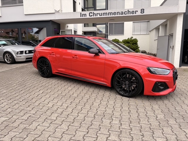 AUDI RS4 Avant quattro tiptronic-image-1