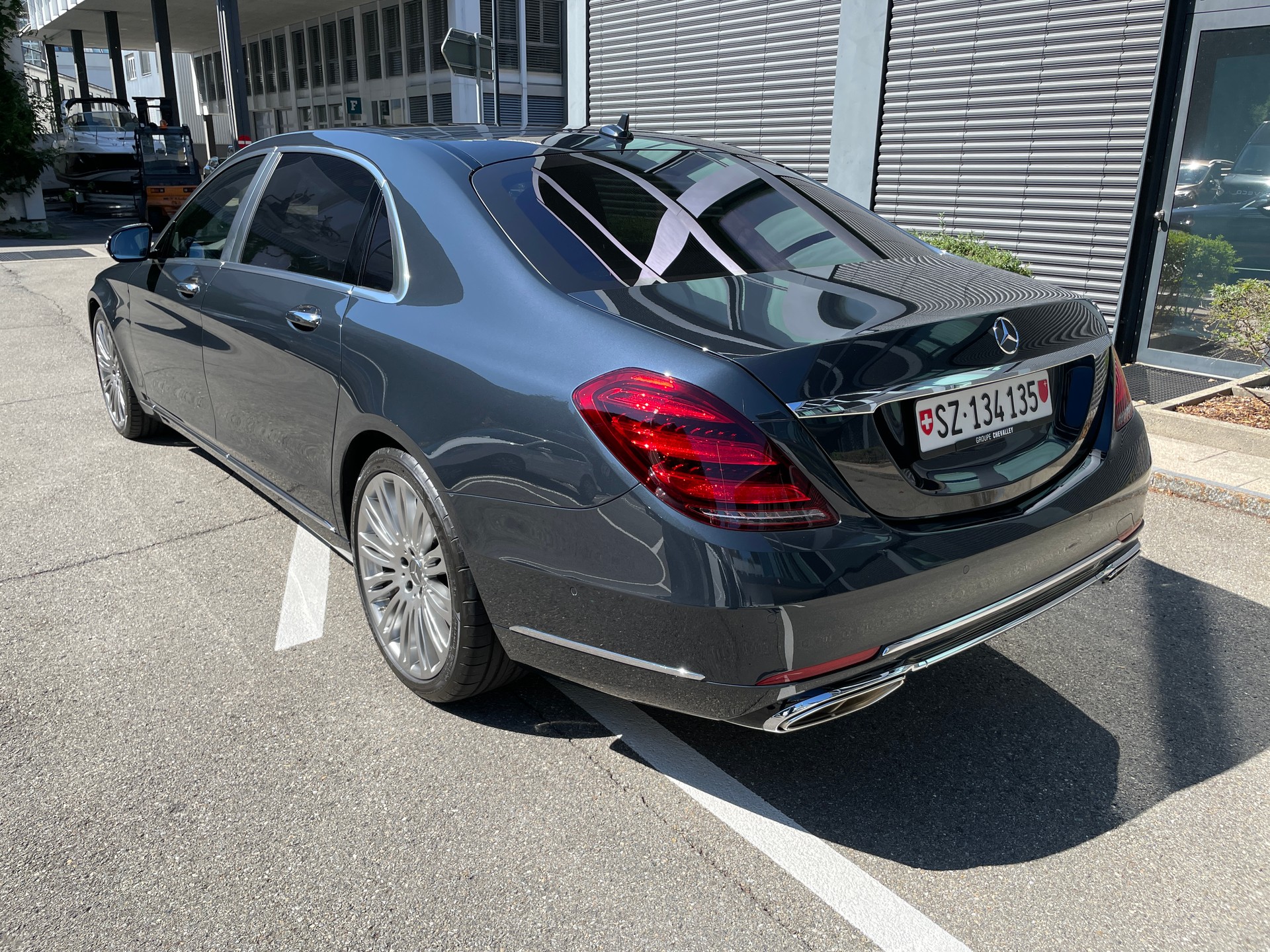 MERCEDES-BENZ S 560 Maybach 4Matic 9G-Tronic-showroom-element-2