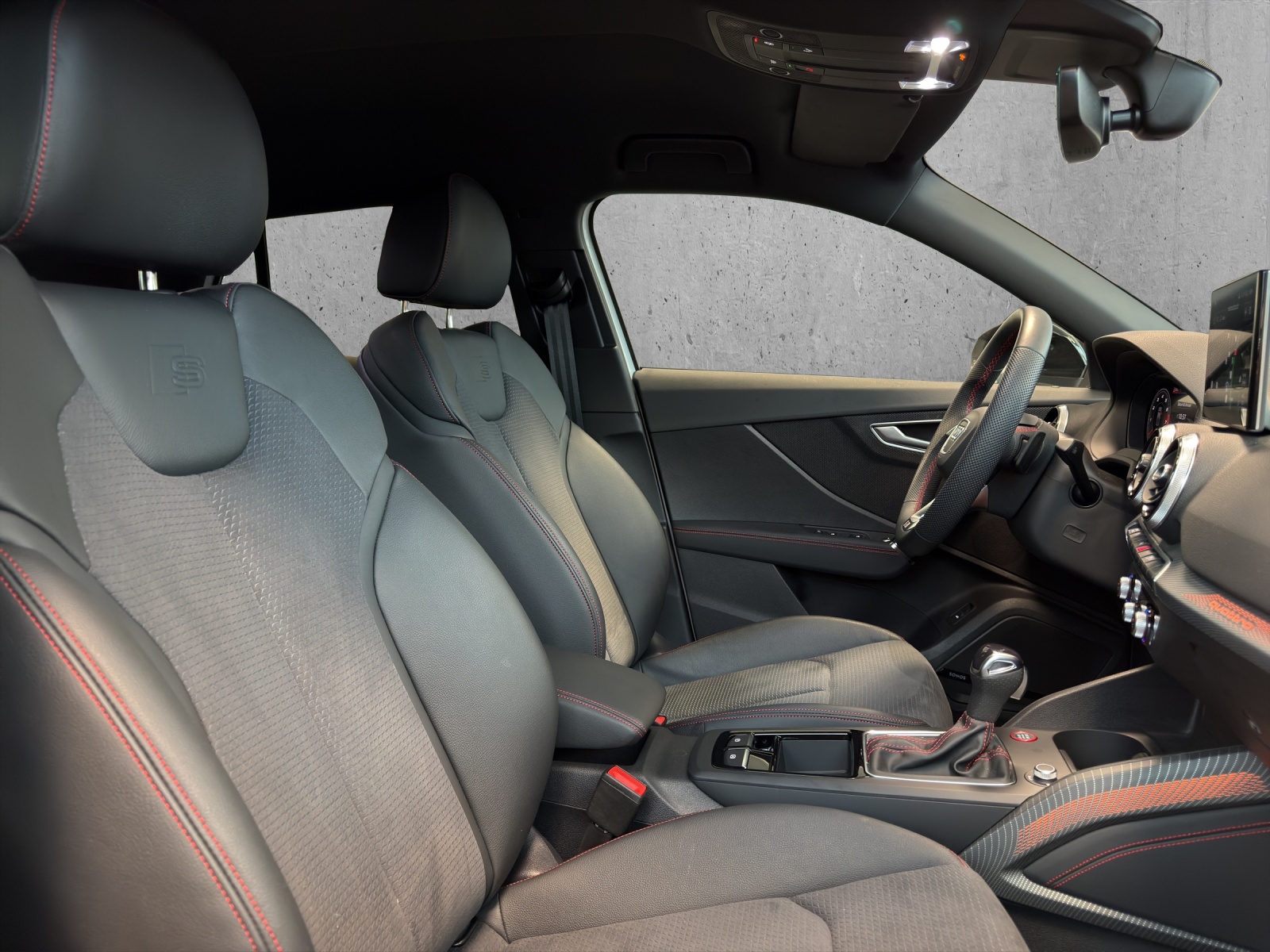 AUDI SQ2 TFSI quattro S-tronic-image-7