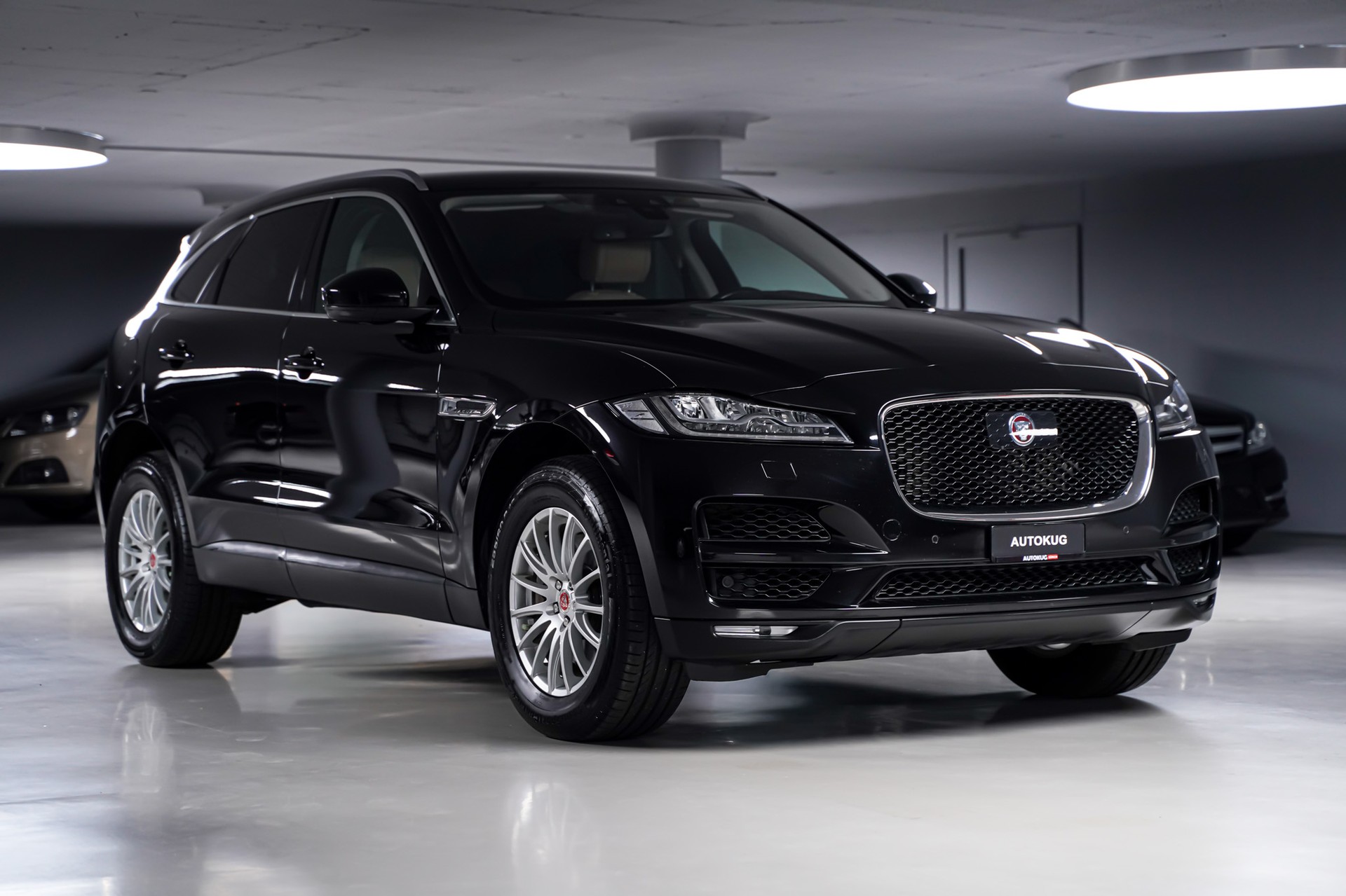 JAGUAR F-Pace 3.0 TD Prestige AWD Automatik-image-2