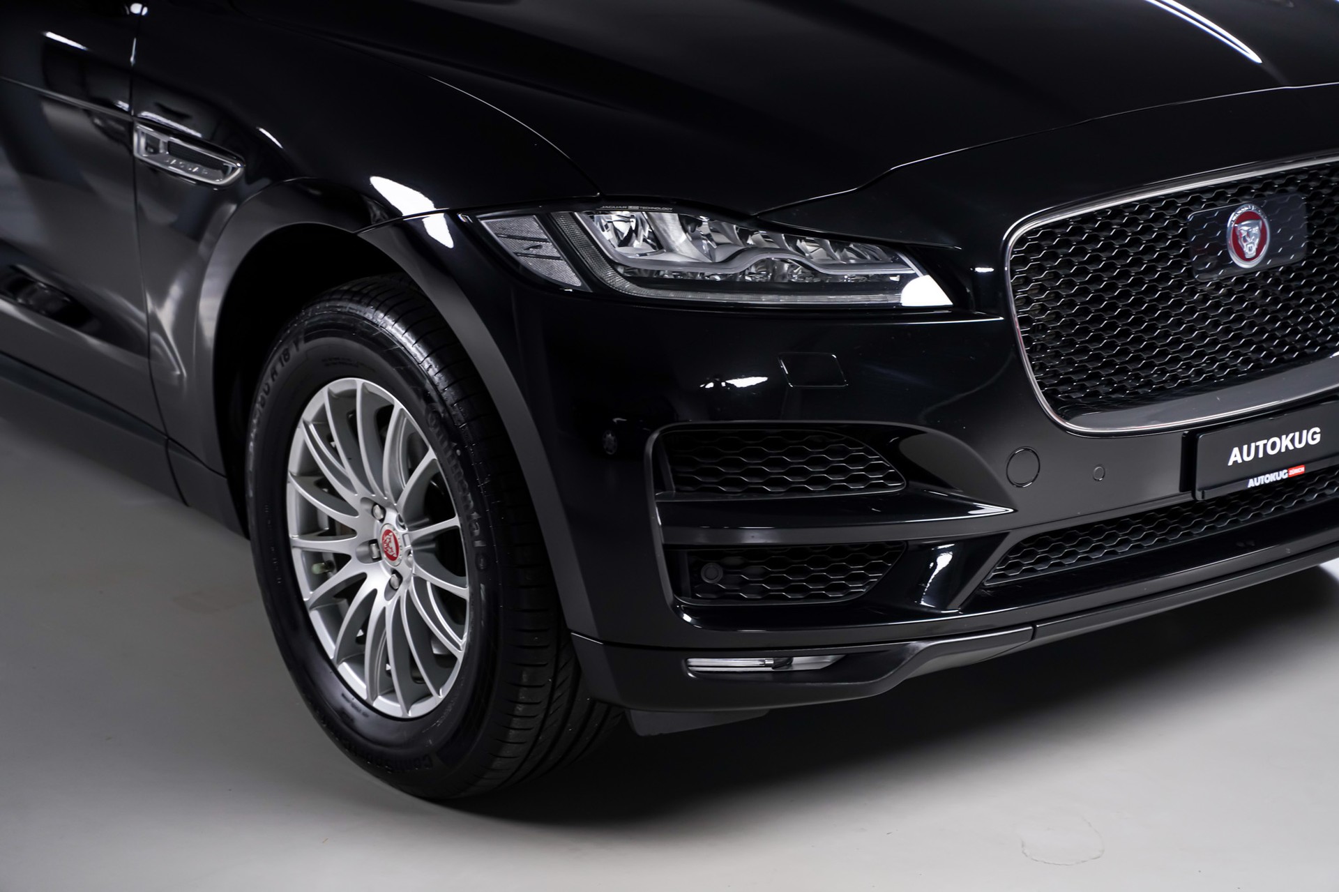 JAGUAR F-Pace 3.0 TD Prestige AWD Automatik-image-3
