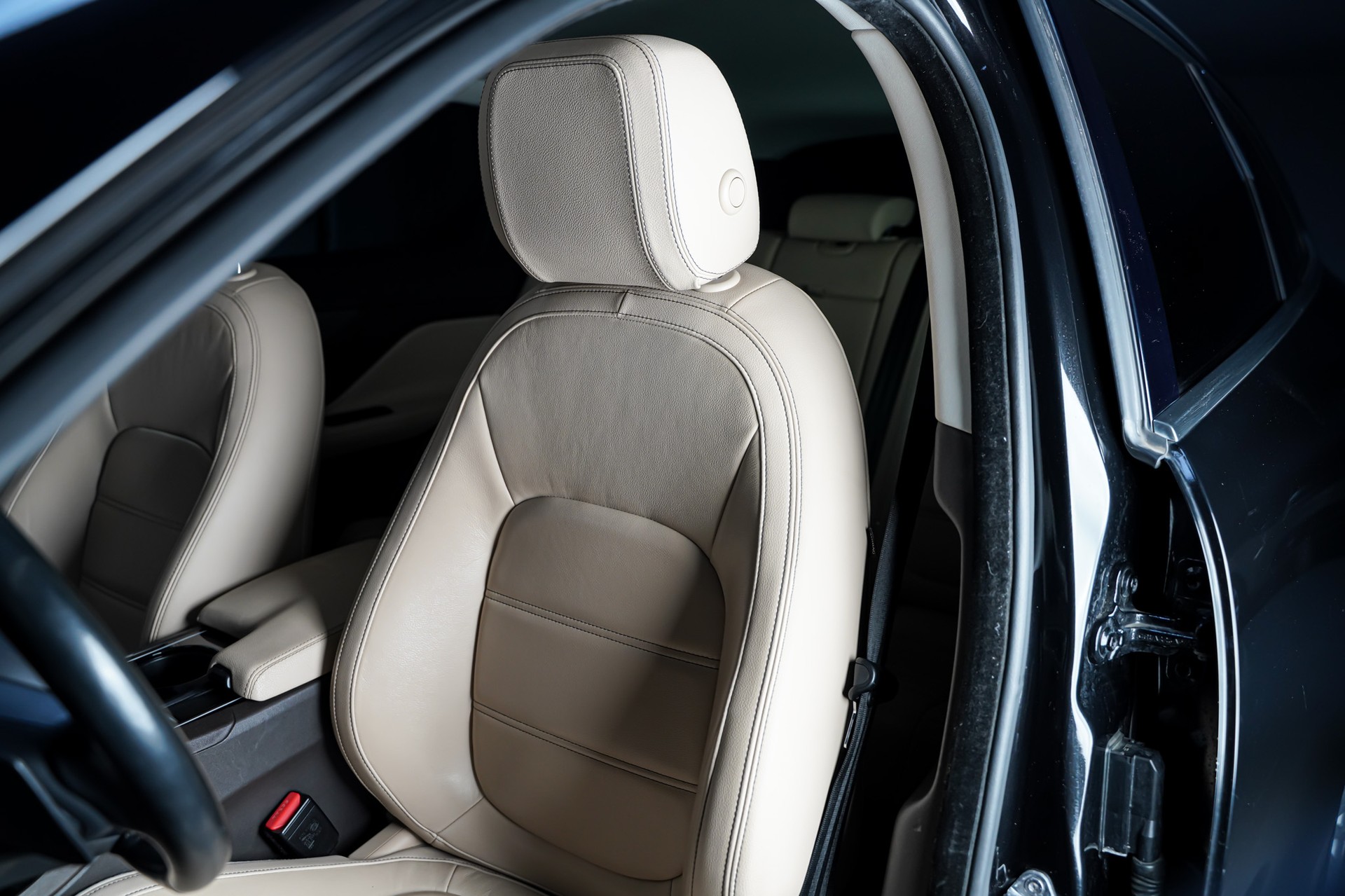 JAGUAR F-Pace 3.0 TD Prestige AWD Automatik-image-12