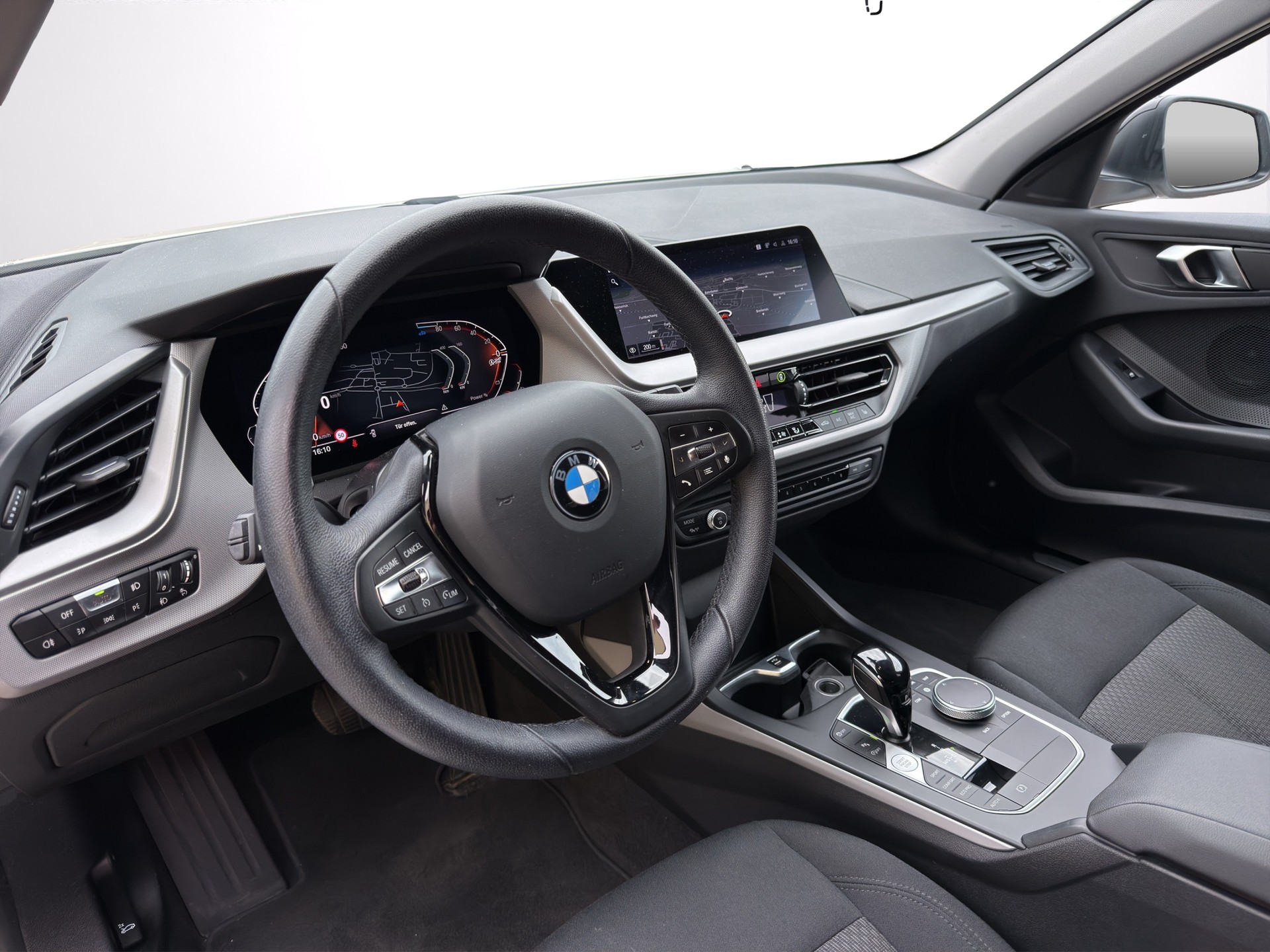 BMW 120d xDrive Steptronic-image-10