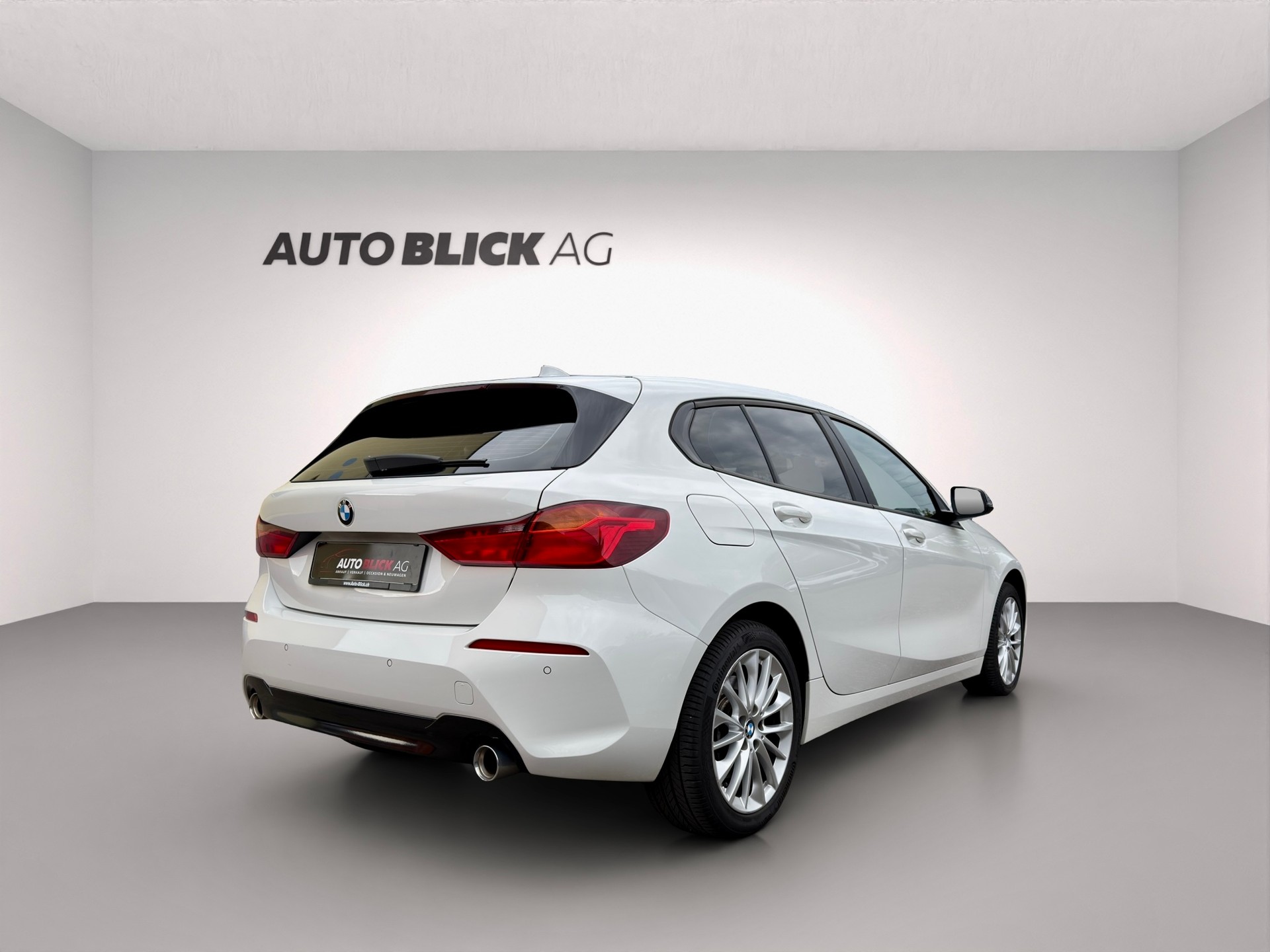 BMW 120d xDrive Steptronic-image-5