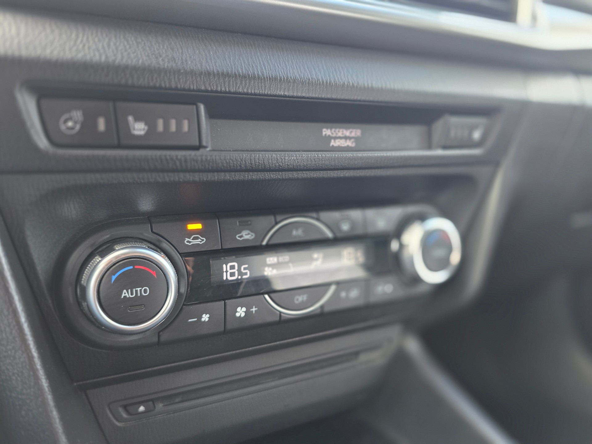 MAZDA 3 1.5 Ambition Plus-image-12