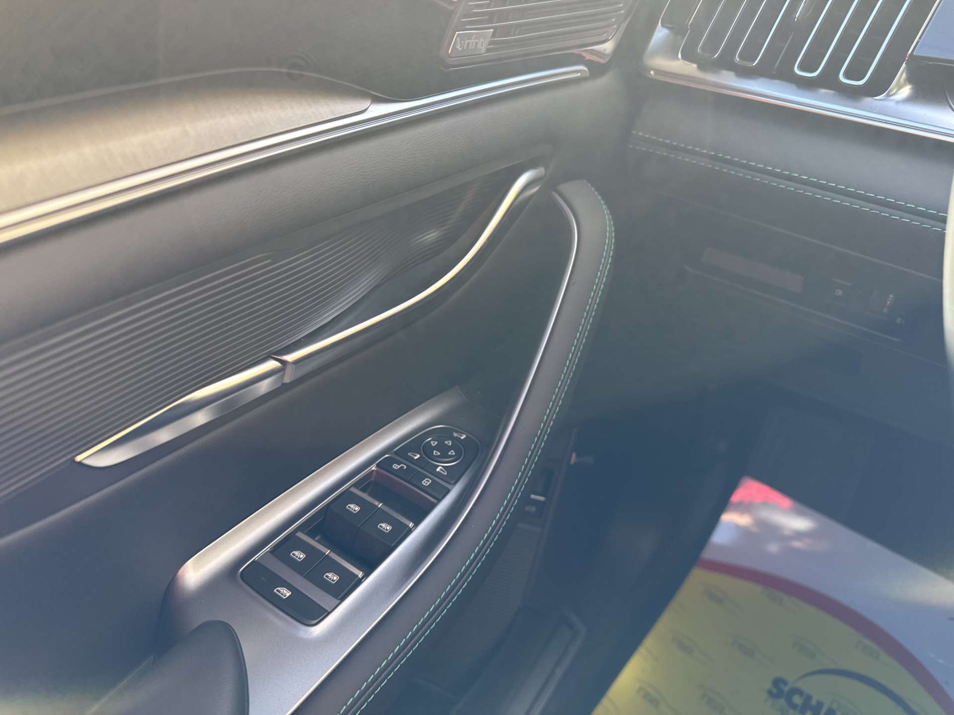 BYD Seal U DM-i PHEV Design AWD 324PS Automat-image-15