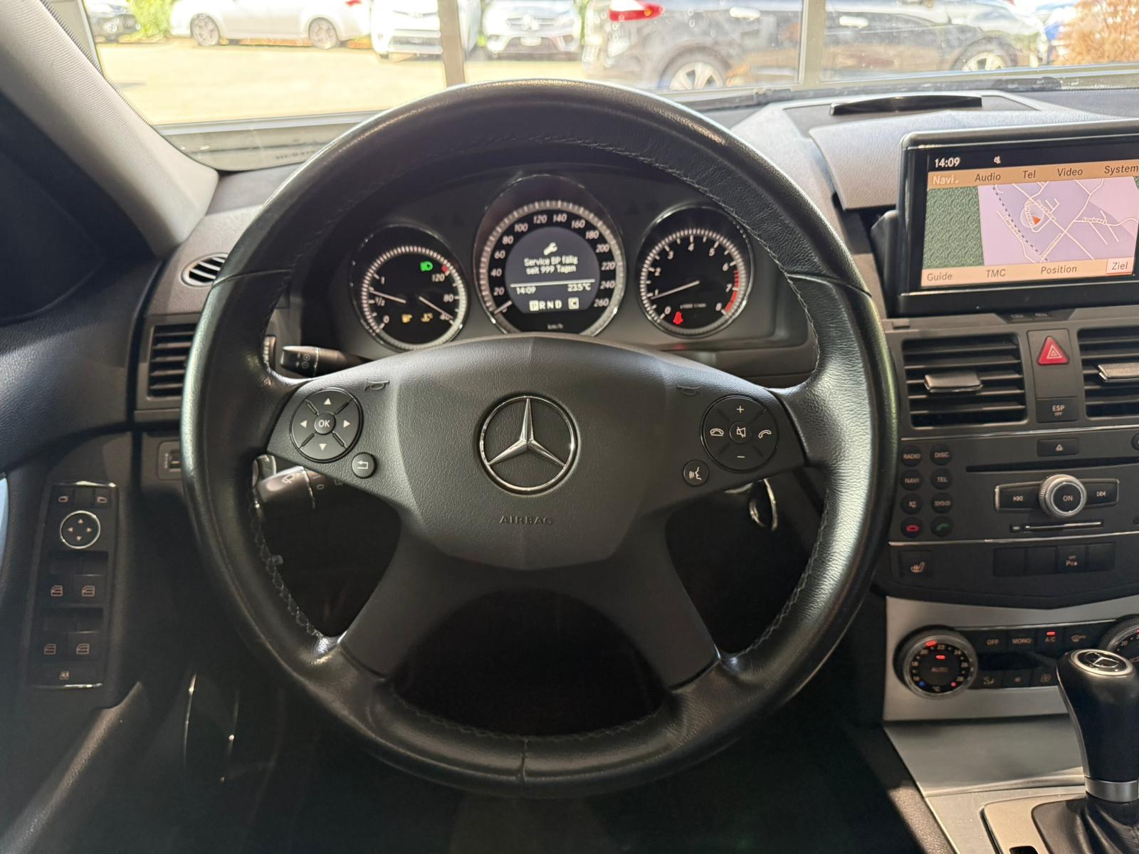 MERCEDES-BENZ C 250 CGI BlueEfficiency Avantgarde Automatic-image-12