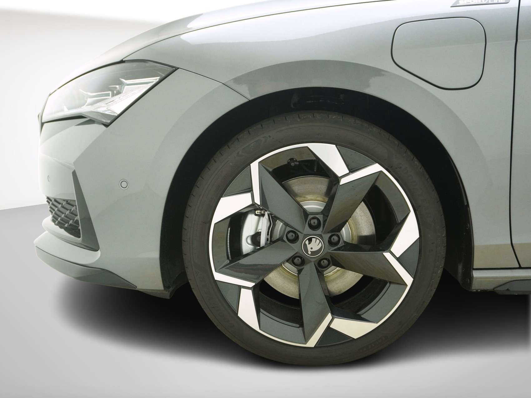 SKODA Superb 1.5 TSI Plug-in-Hybrid Sportline DSG-image-9