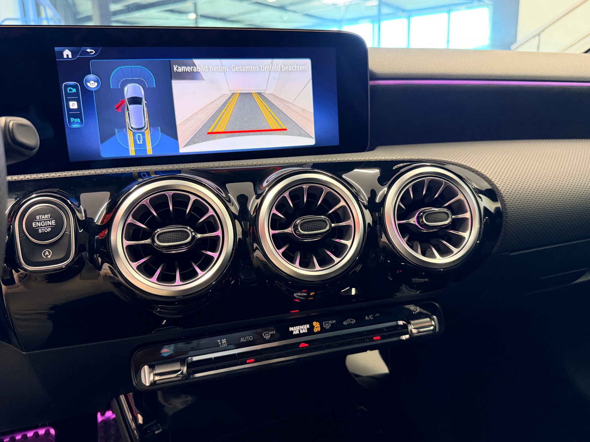 MERCEDES-BENZ A 220 4Matic 8G-DCT-image-24