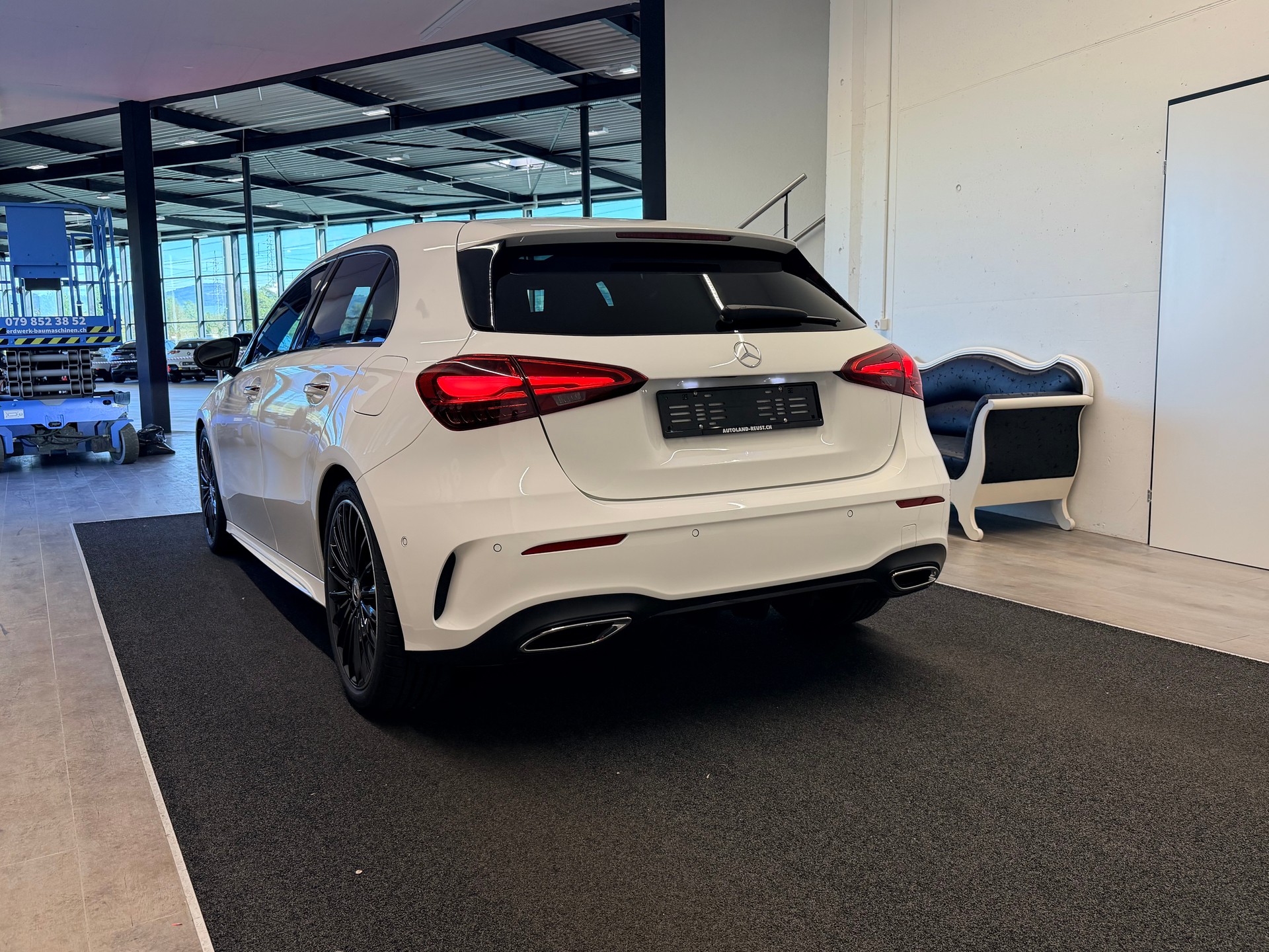 MERCEDES-BENZ A 220 4Matic 8G-DCT-image-7